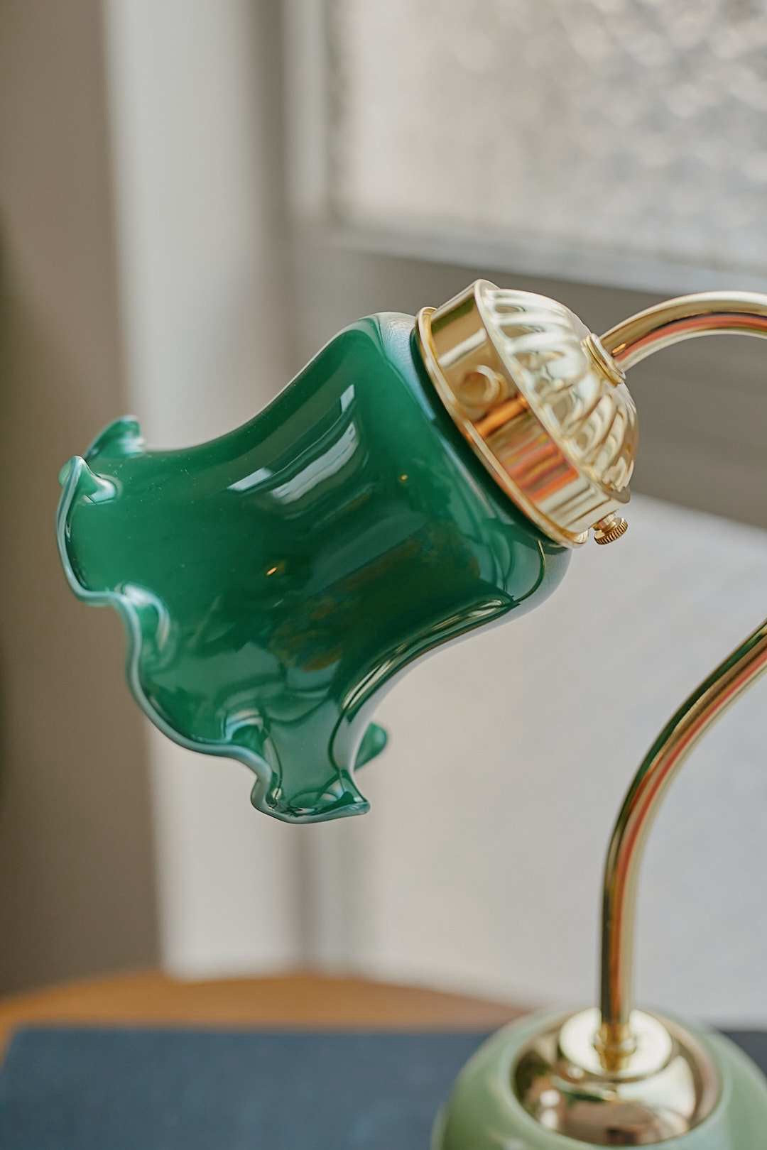 Emerald Frill Table Lamp