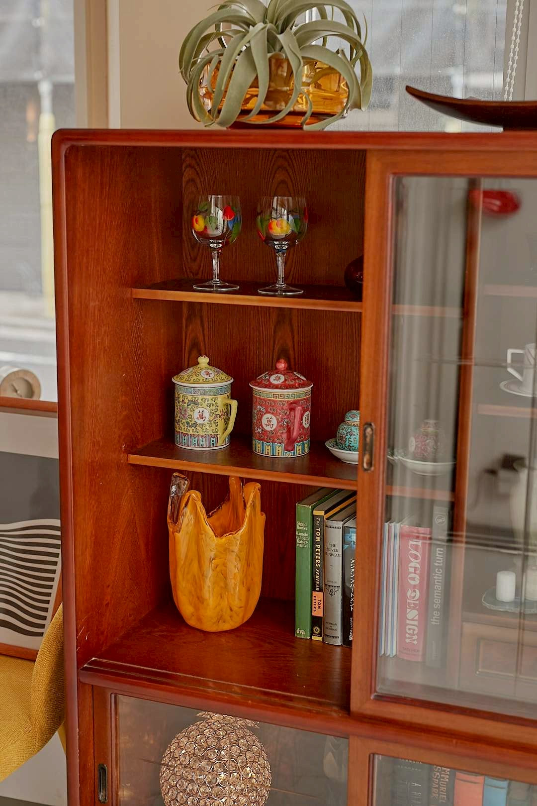 Modern cross glass cabinet