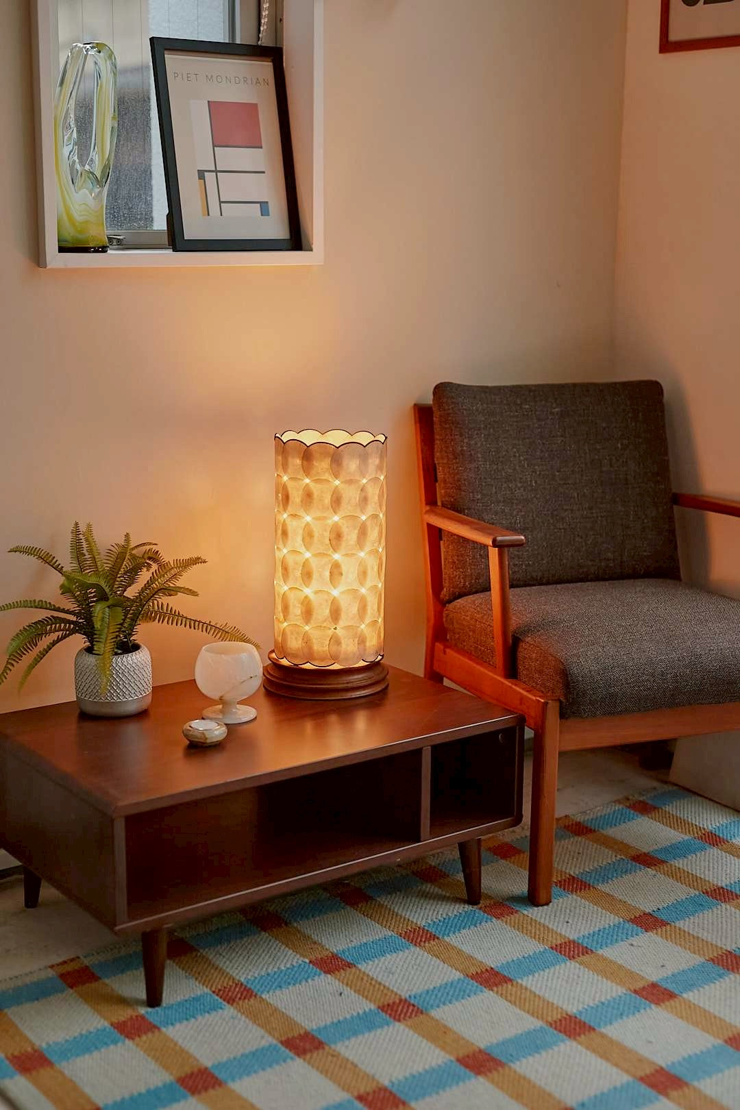 Capiz shell antique lamp