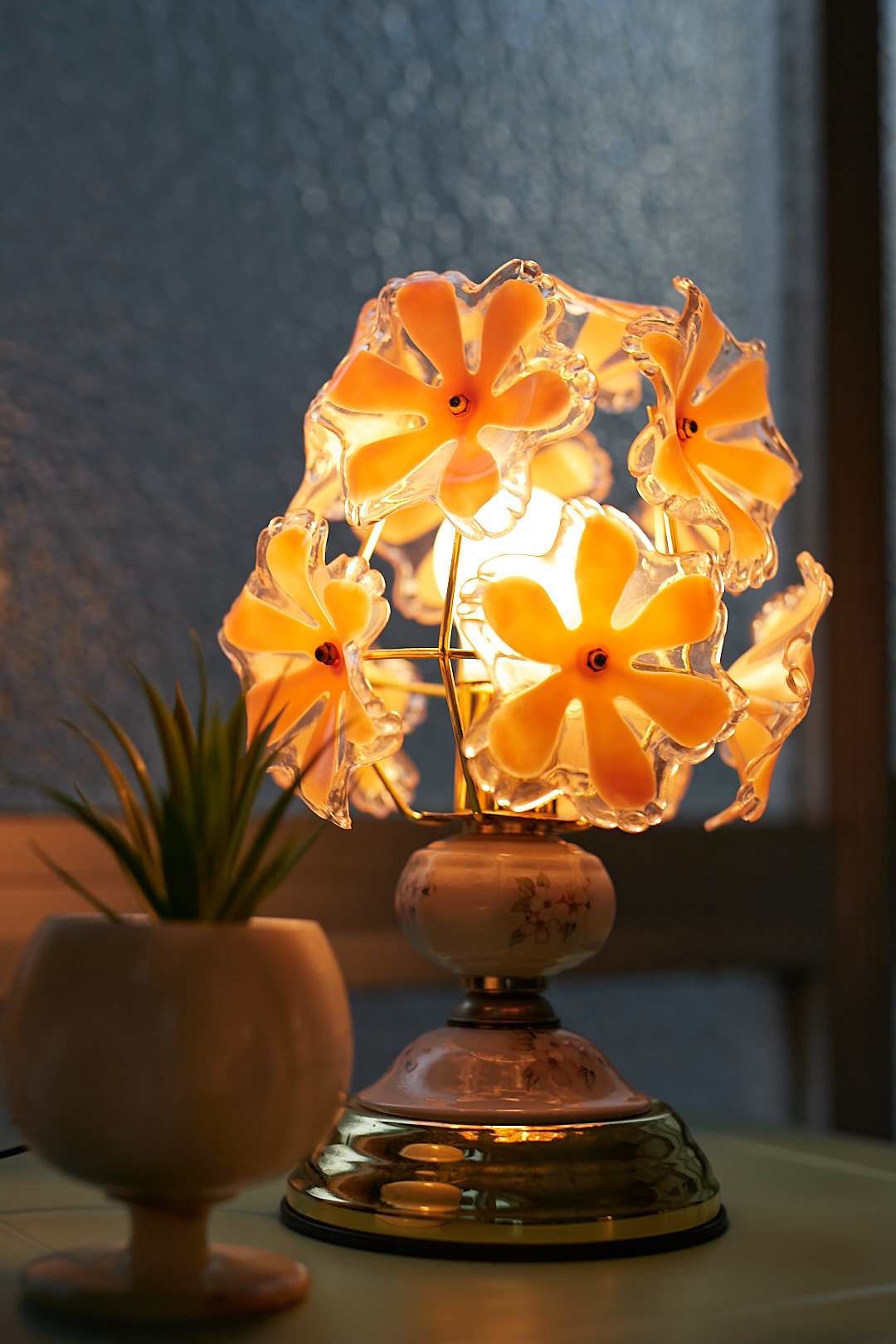 Peach Flower Touch Lamp
