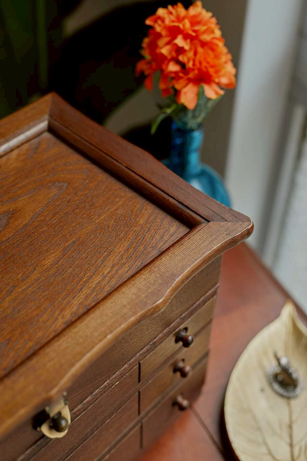 Green velvet jewelry box