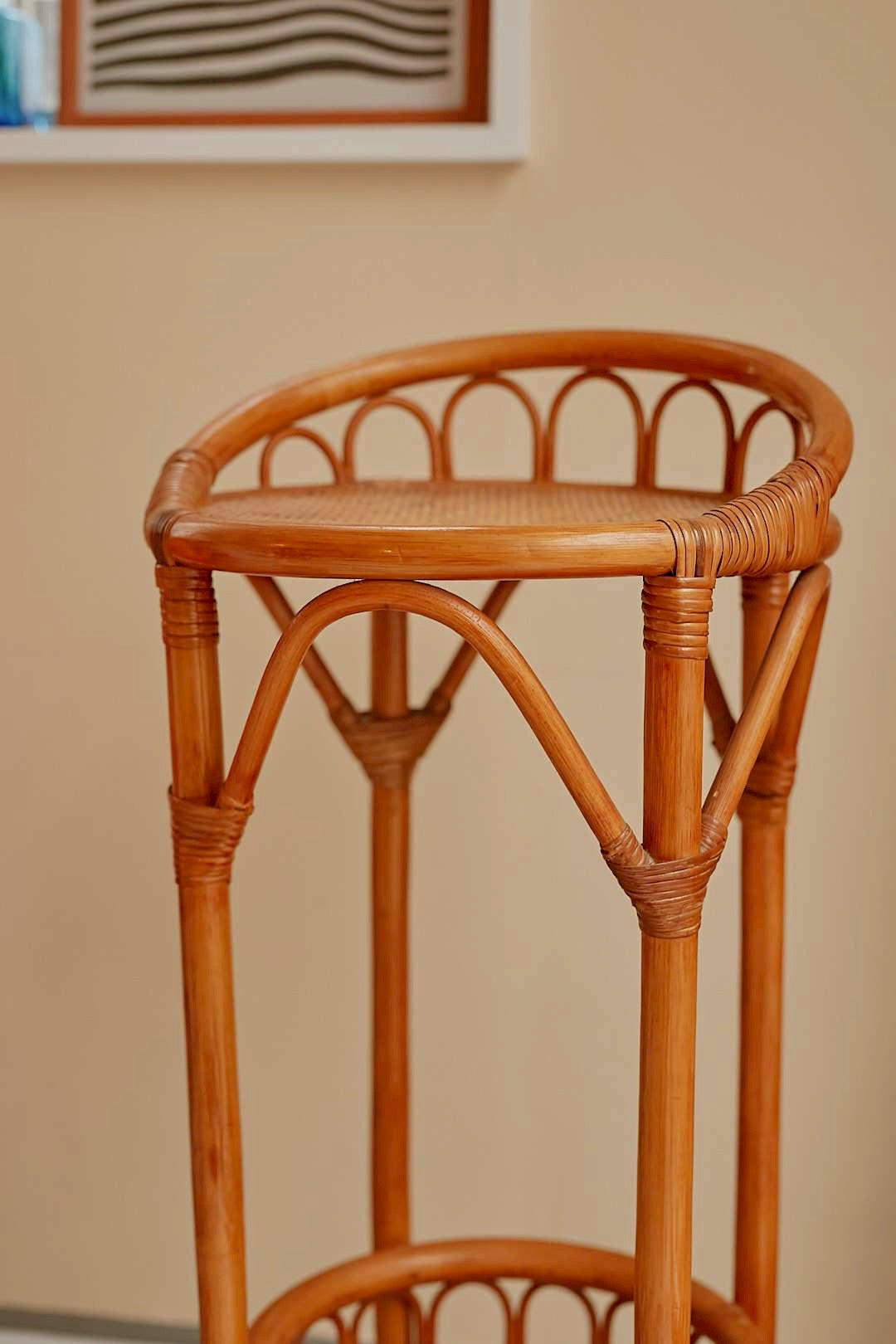 Rattan Pedestal Stand