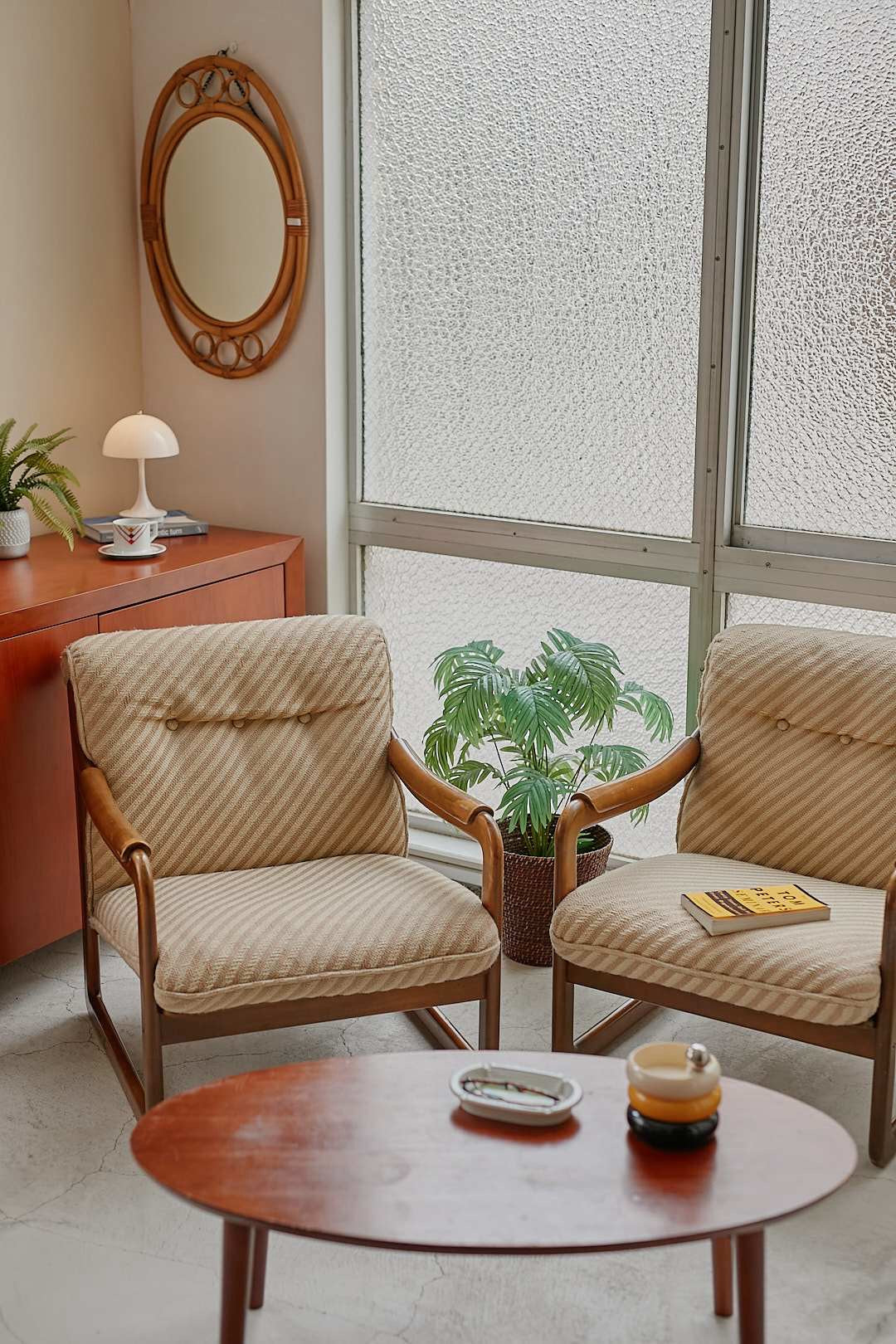 カリモク Stripe Arm Sofa