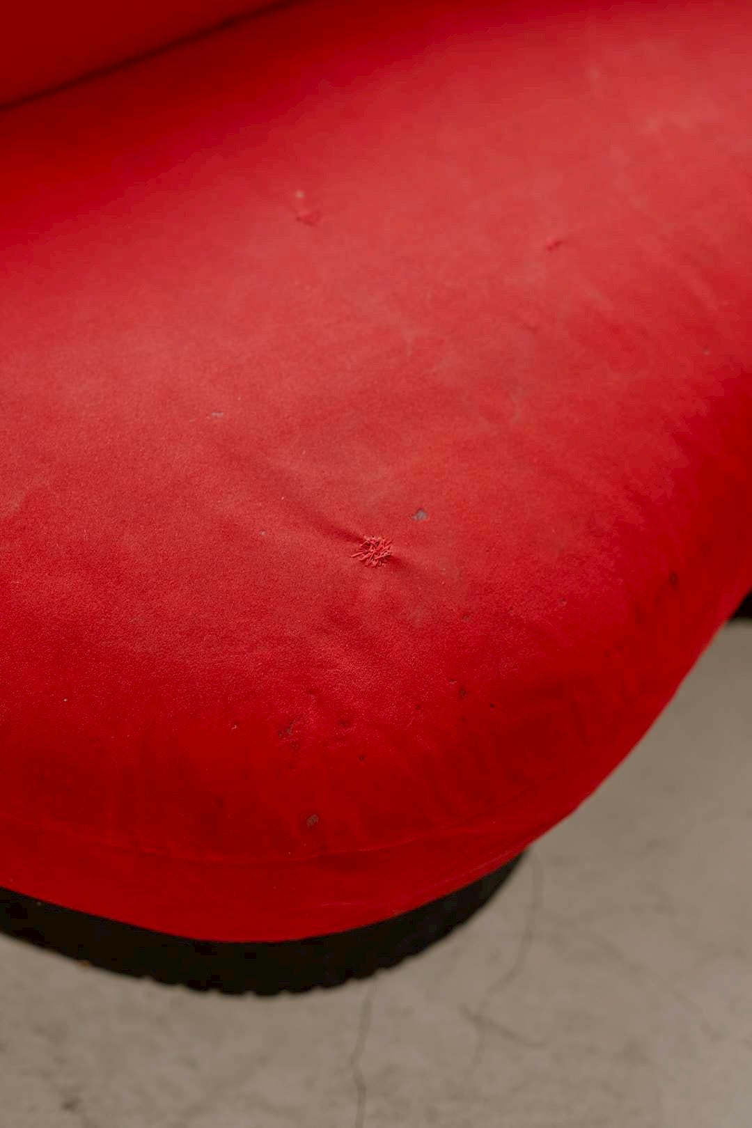 Lip Curve Sofa