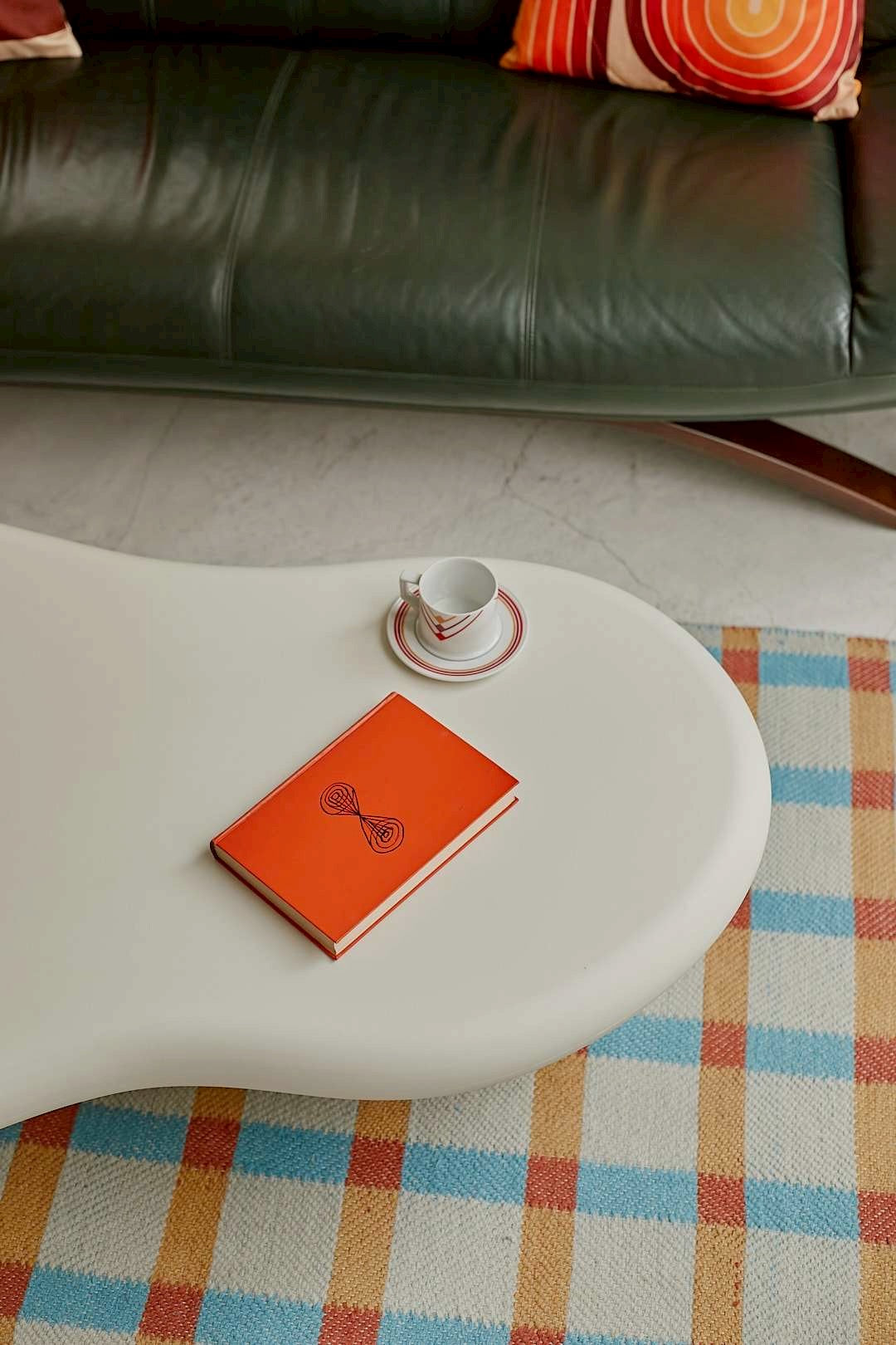 Streamline Wave Table