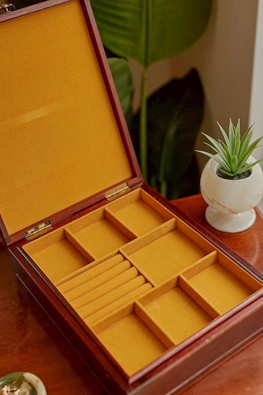 Flower fabric jewelry box