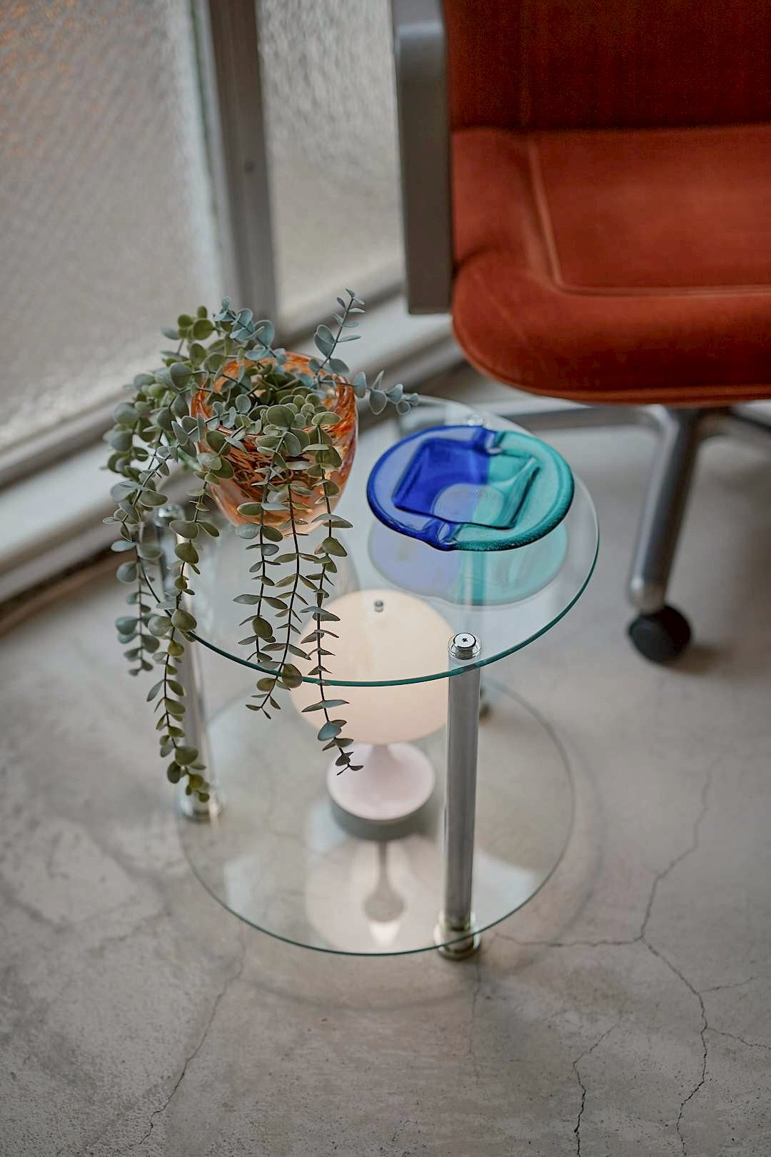Double circle glass table