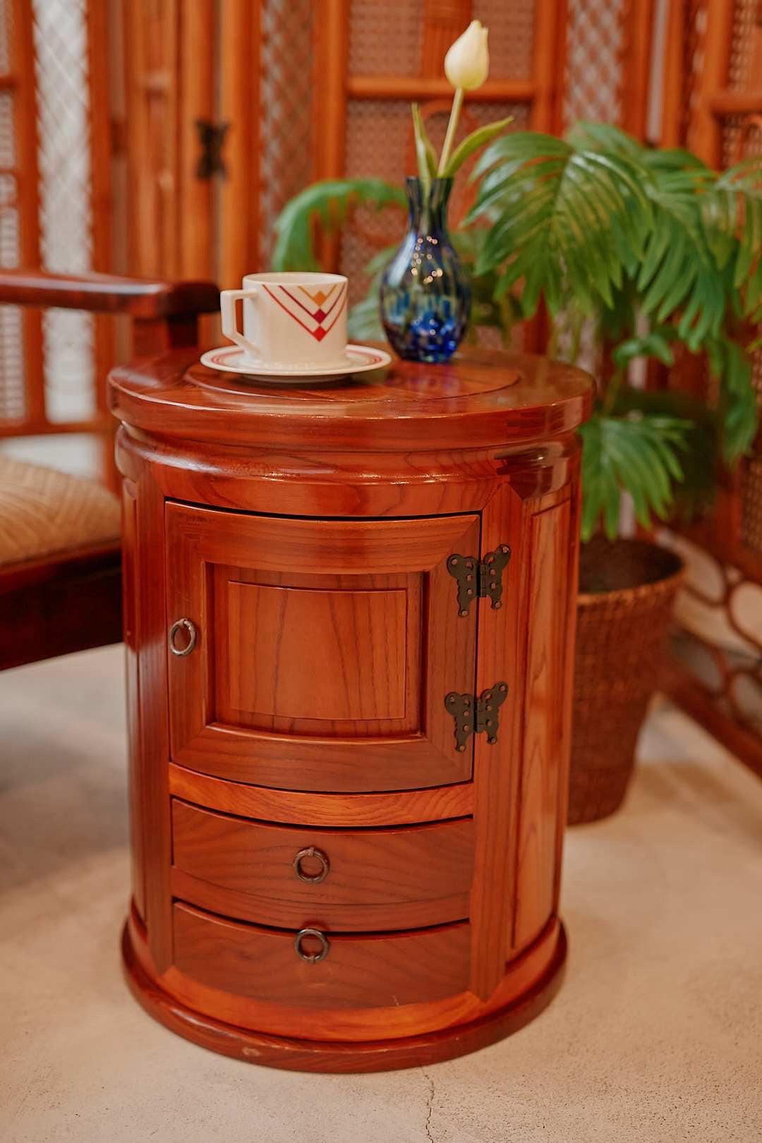 Richo Butterfly Stool