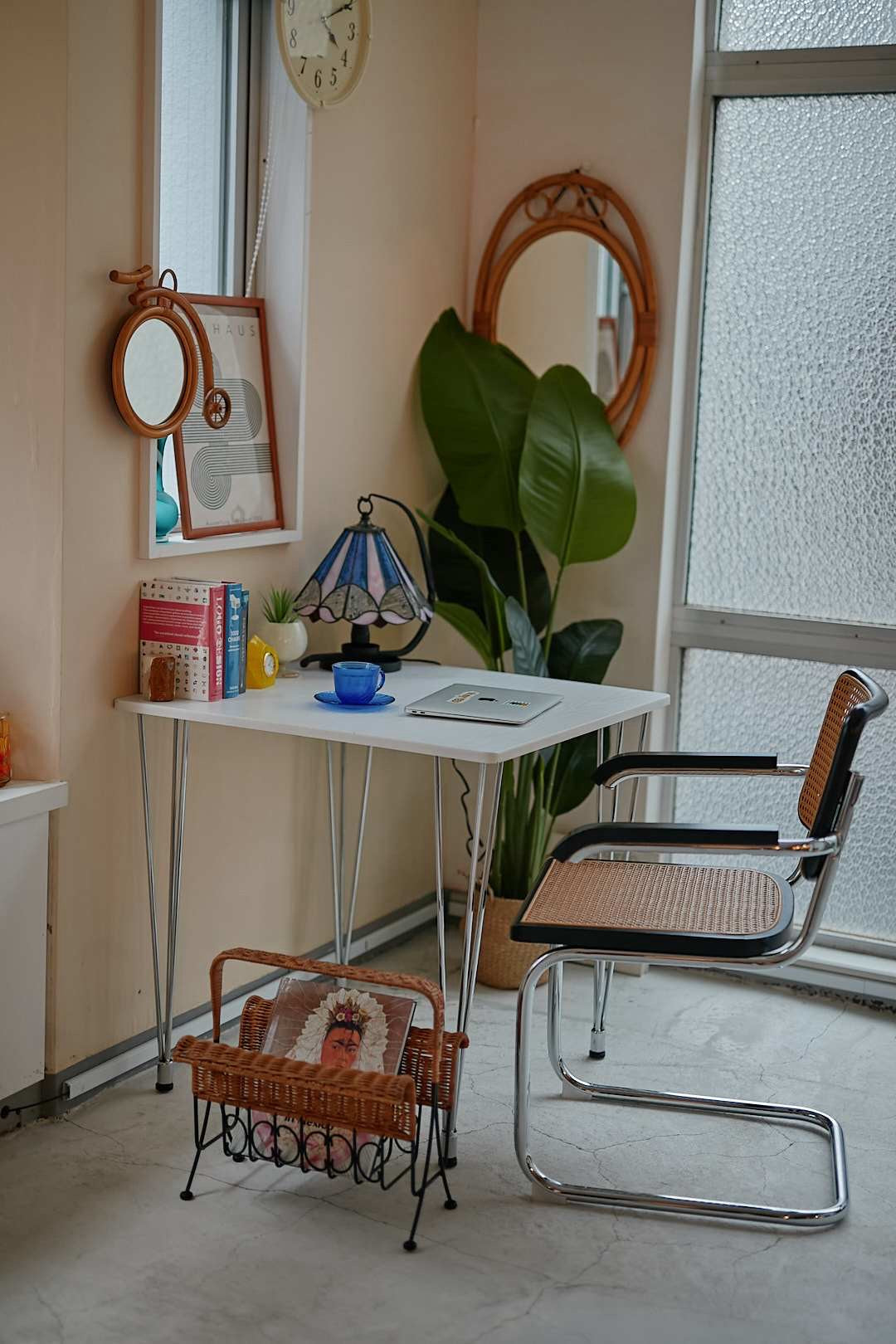 Slim Leg Work Table