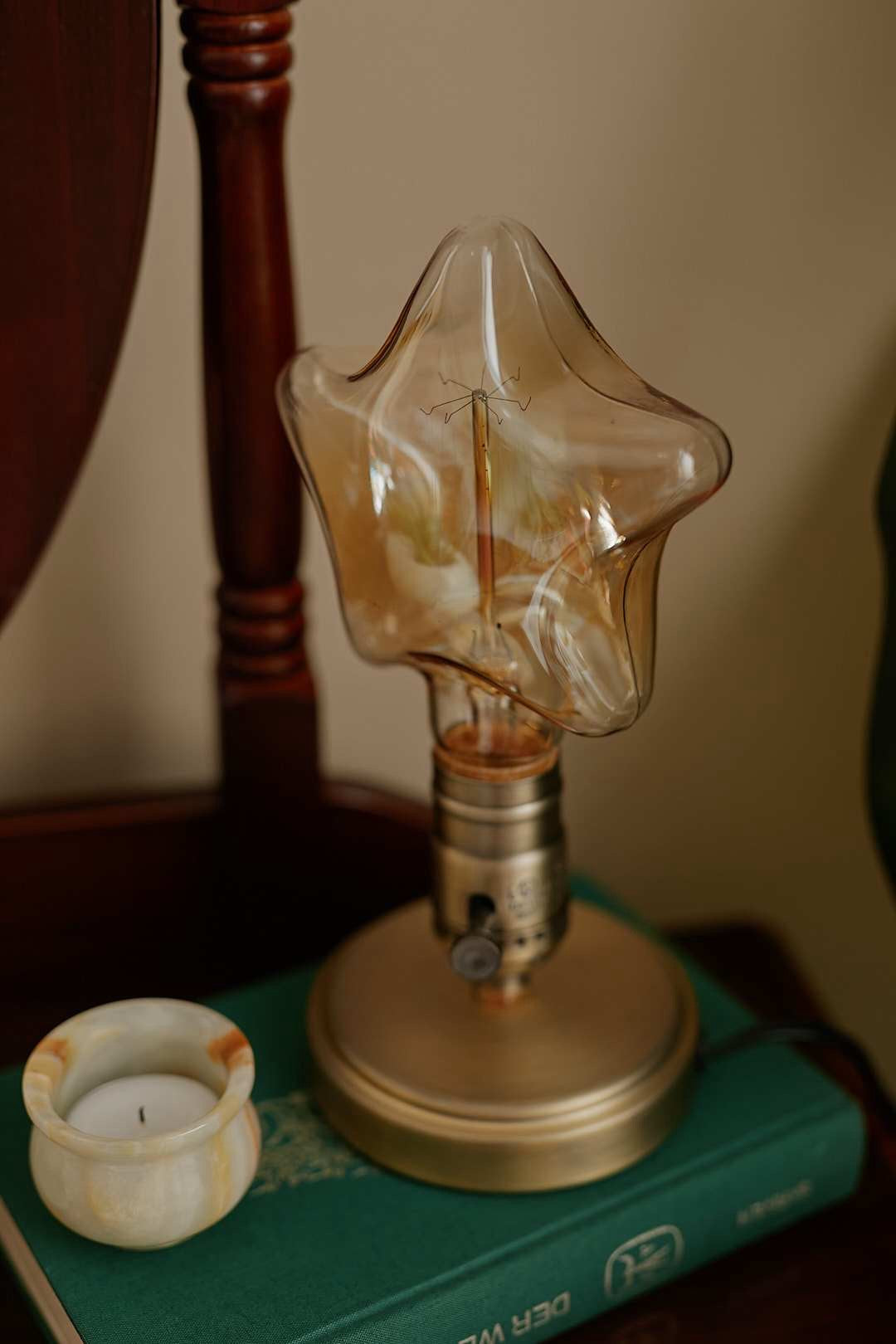 Star shaped edison lamp