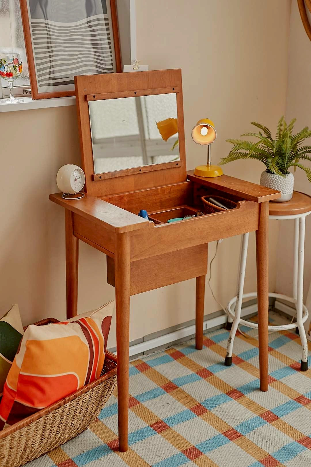 Hidden Vanity Desk