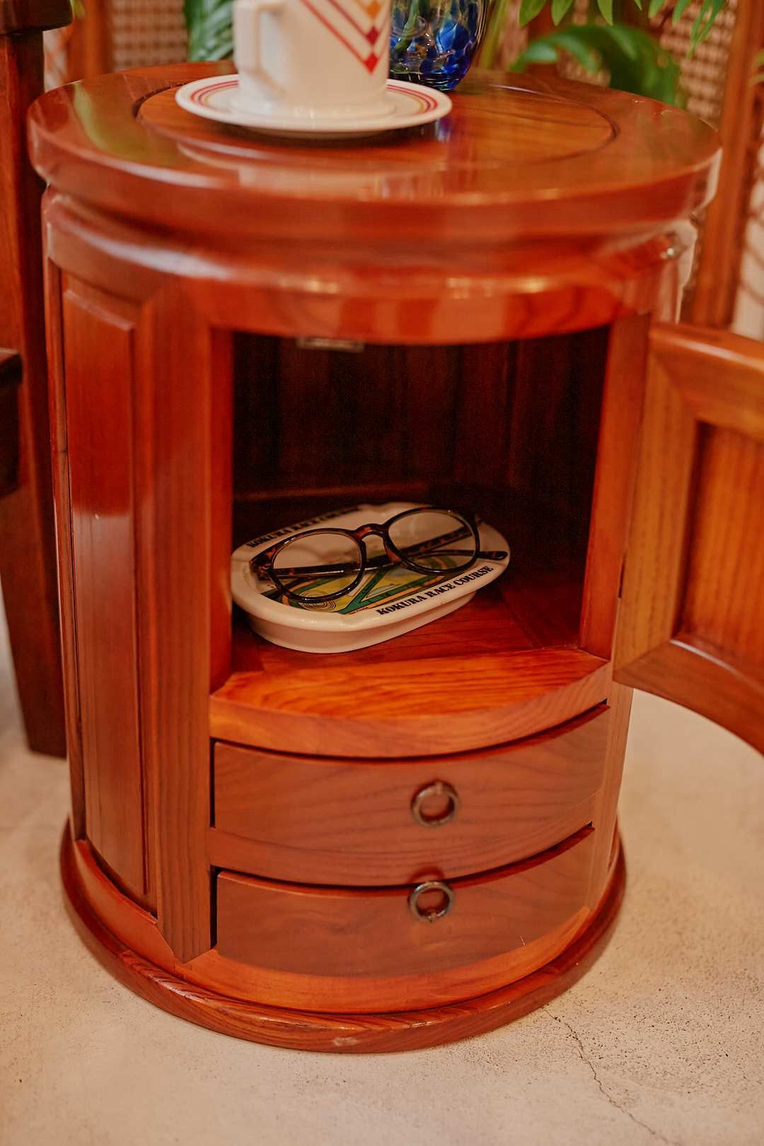 Richo Butterfly Stool