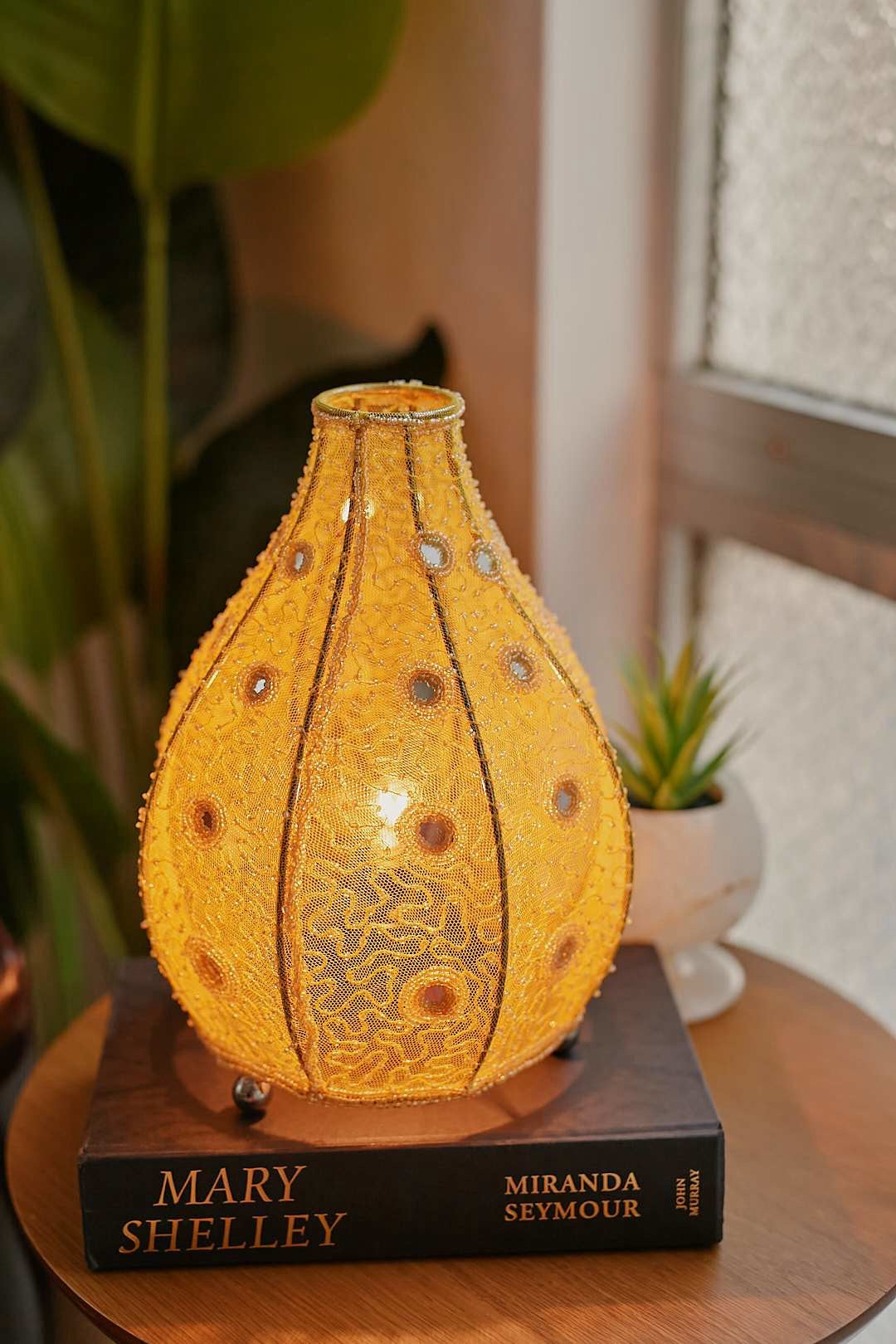 Taj Mahal Bead Lamp (yellow)