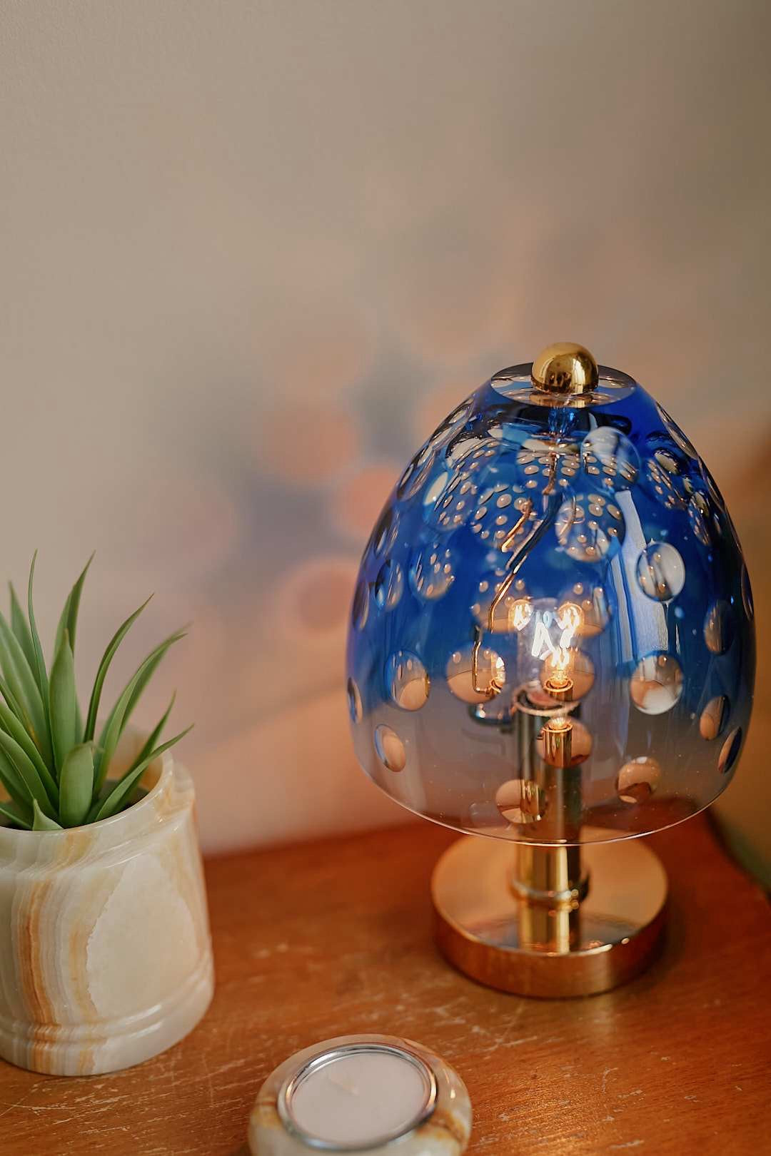 HOYA Crystal Blue Dot Lamp