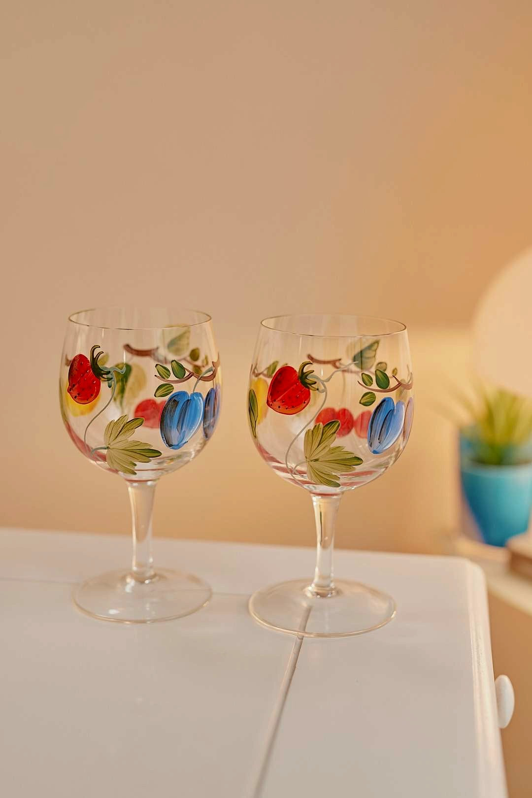 Fruit Garden Wine Glass