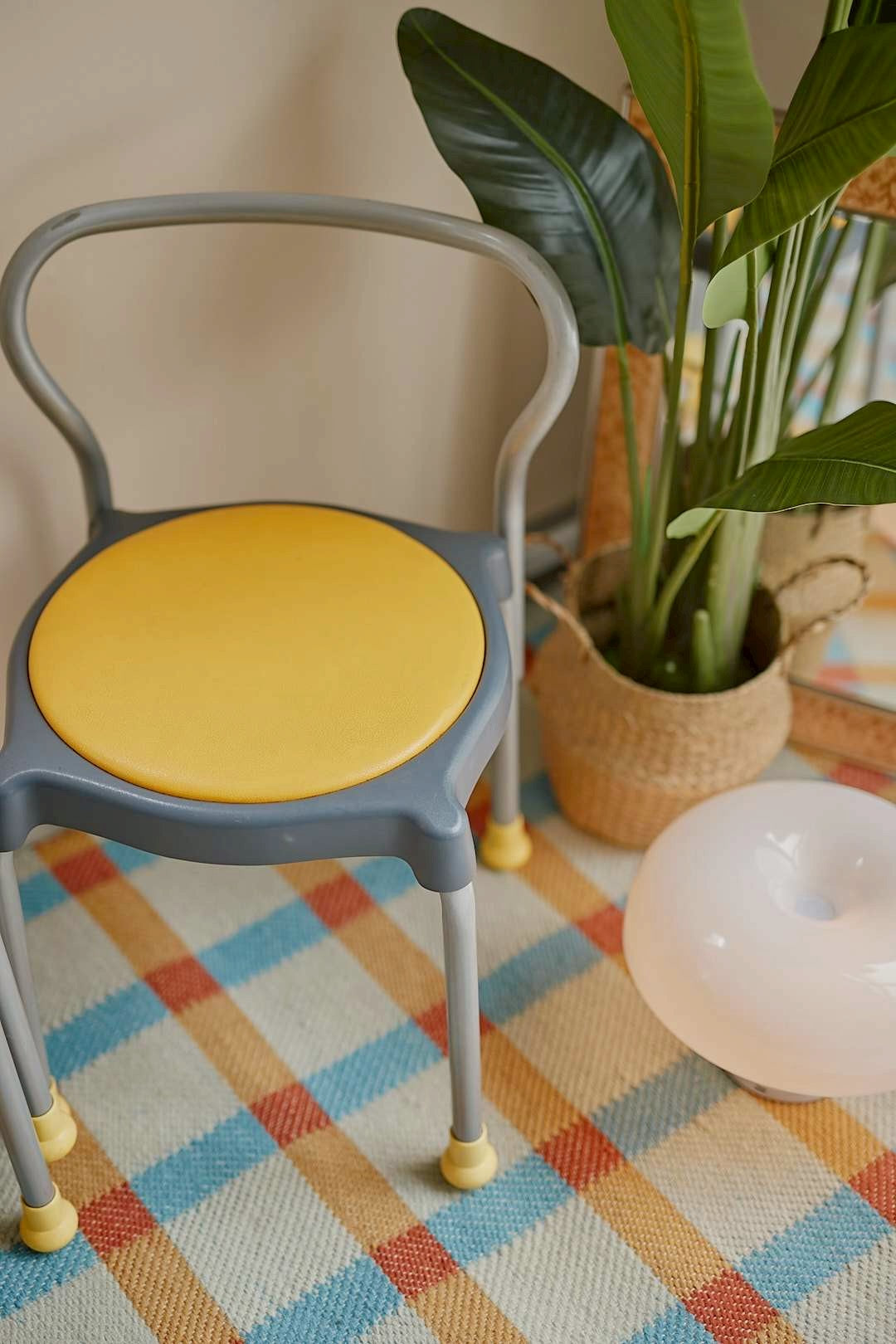 Stack Pop Stool