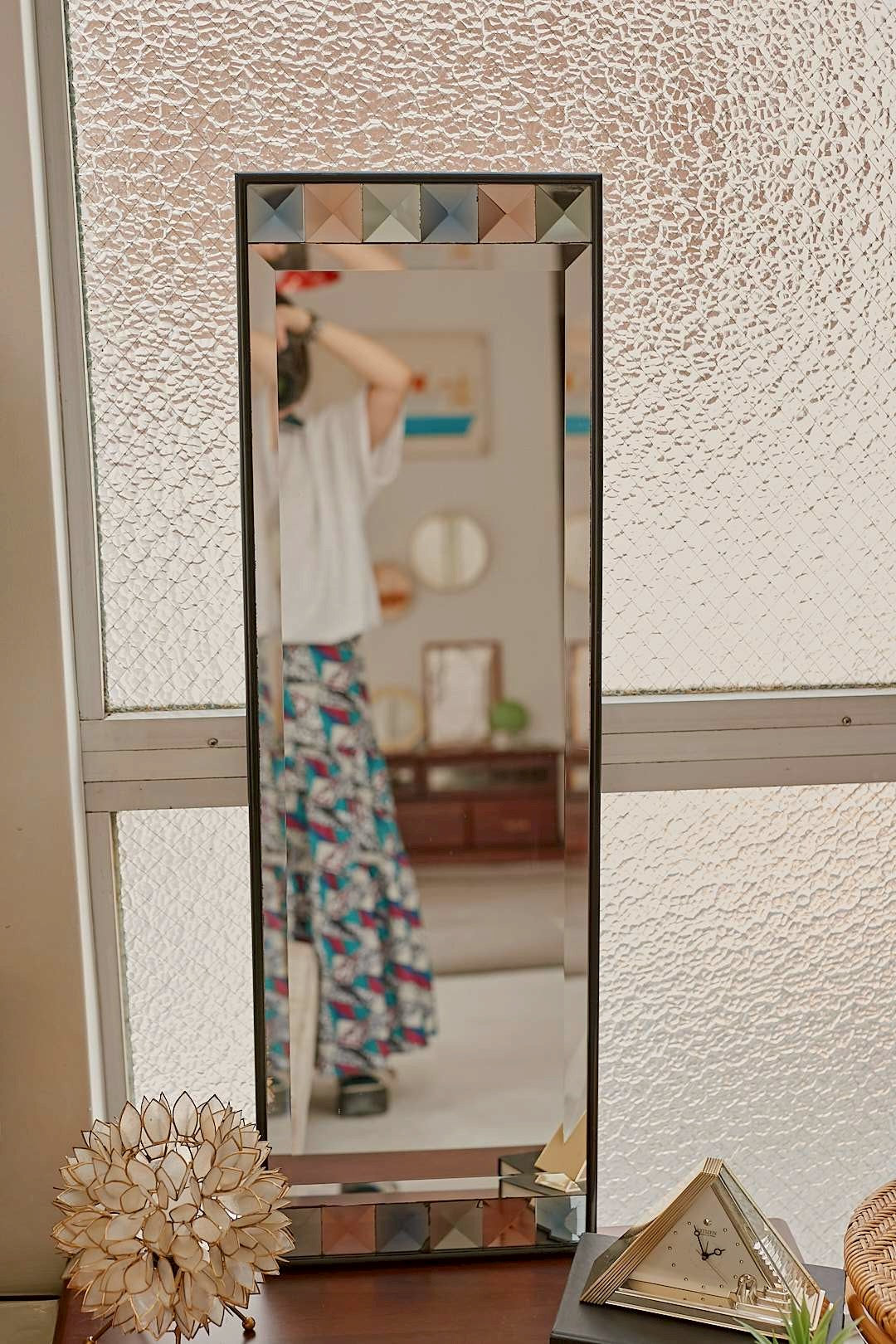 Prismatic Mosaic Mirror