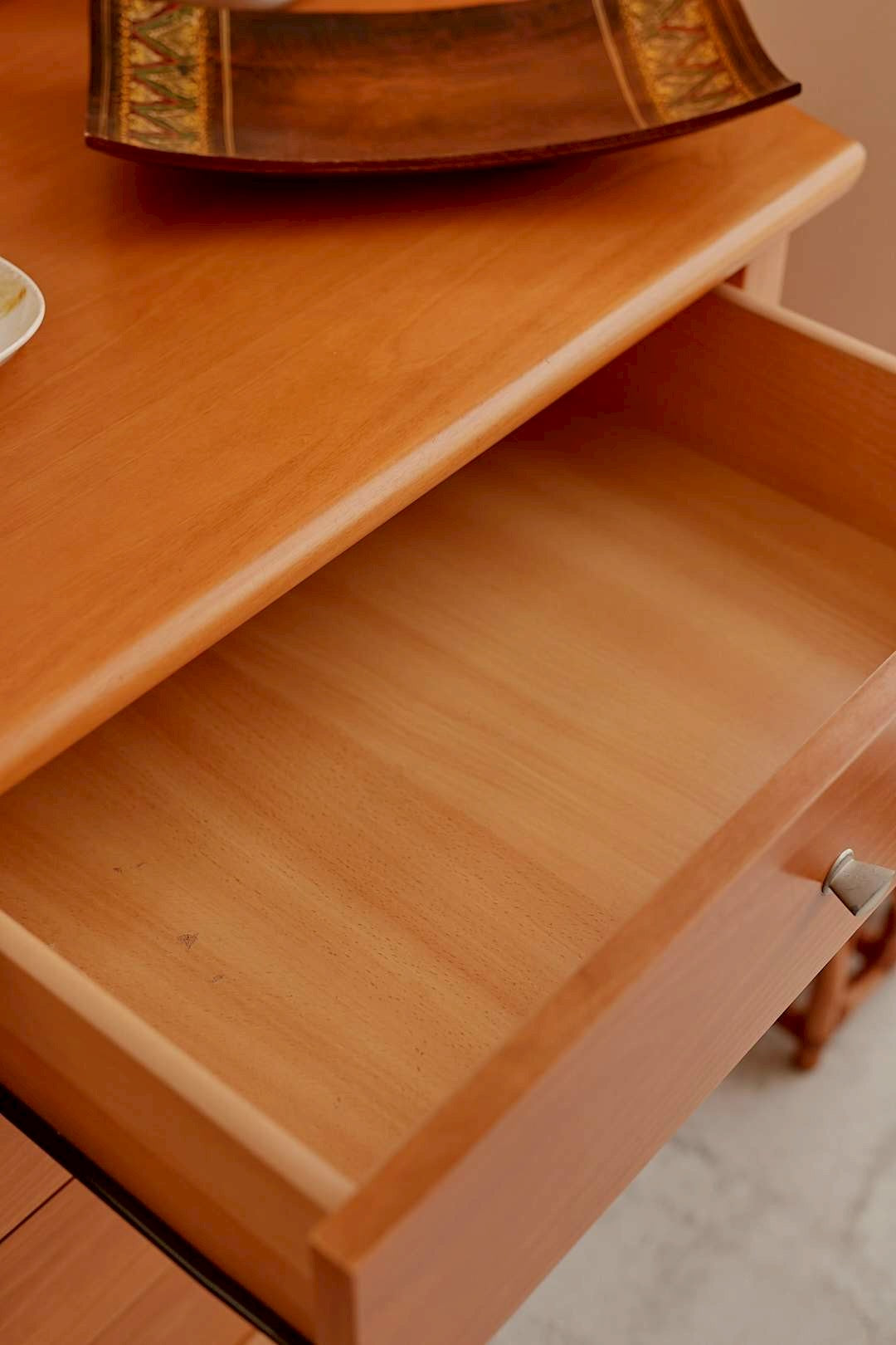 Italian Modern 8 Drawer Chest