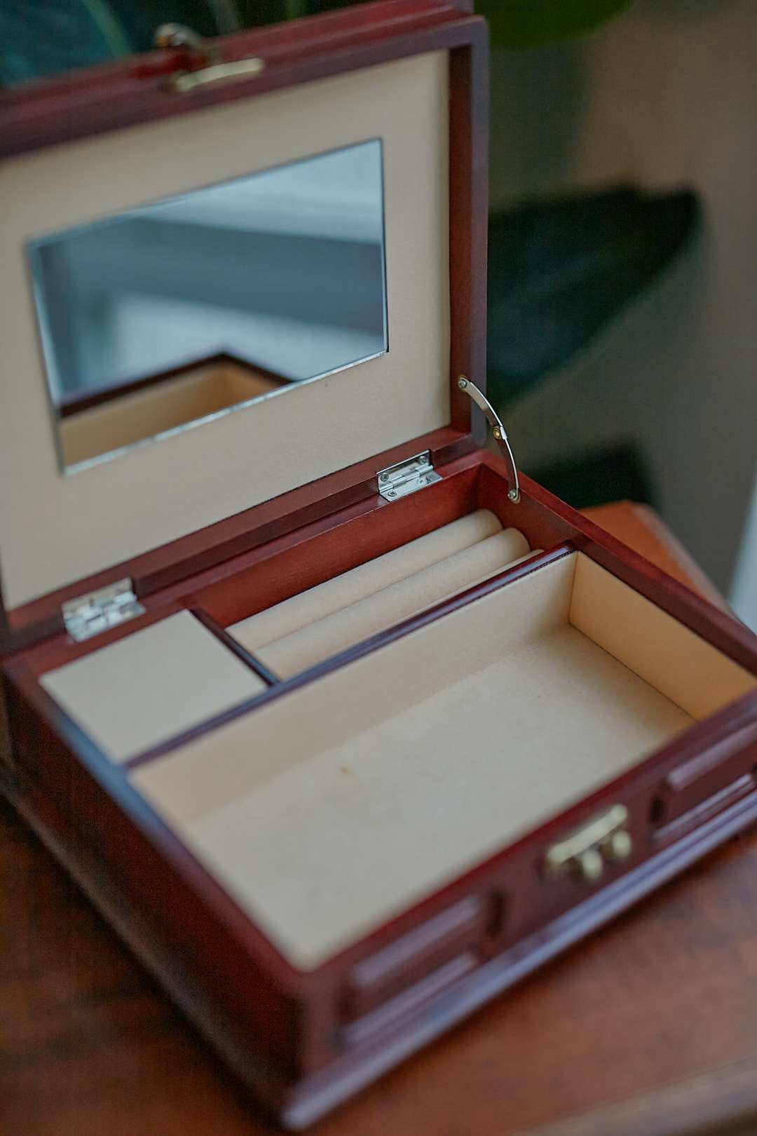 Wood Flower Jewelry Case
