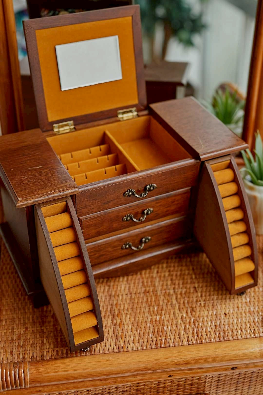 Rose Tapestry Jewel Chest