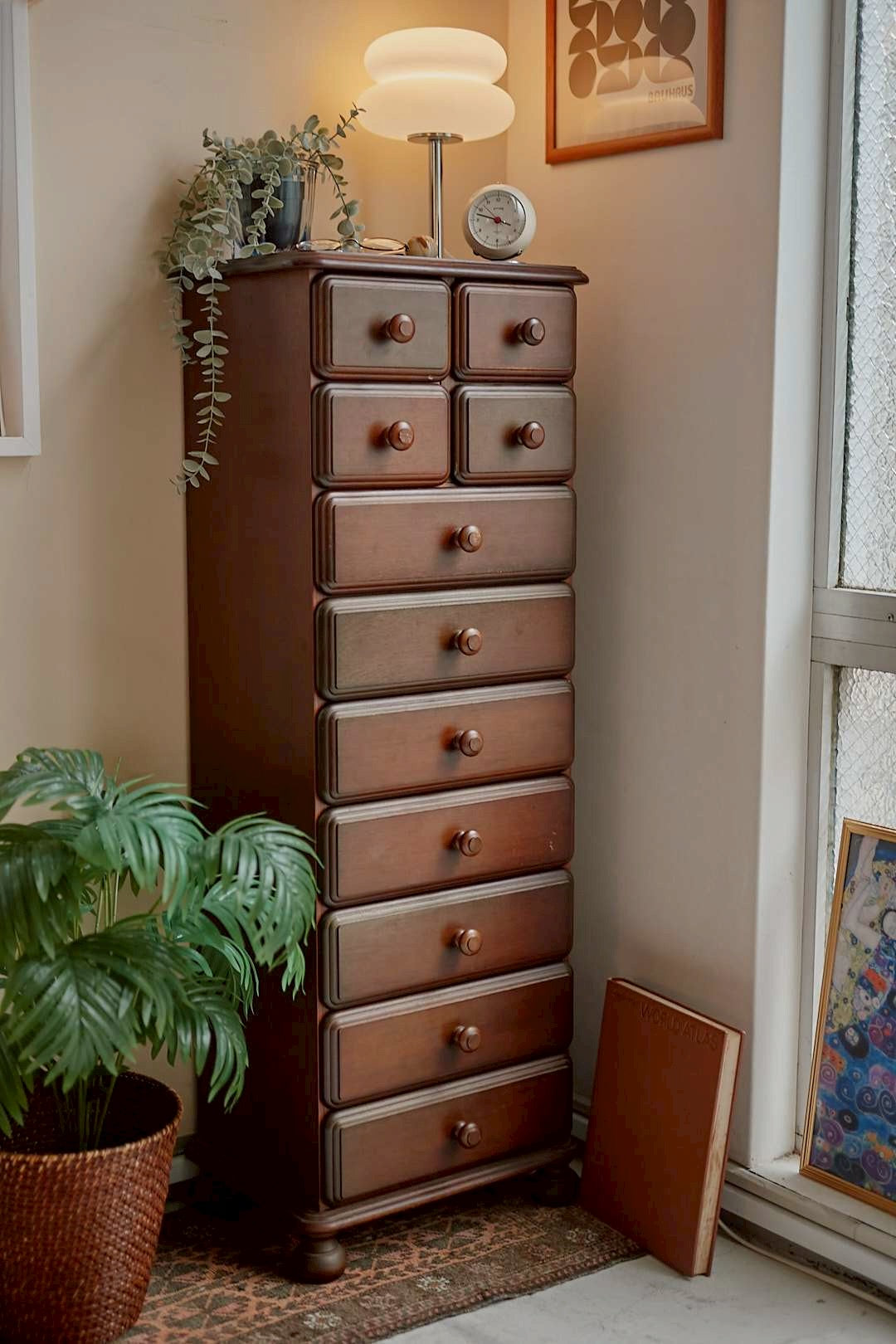 Wood colon handle chest