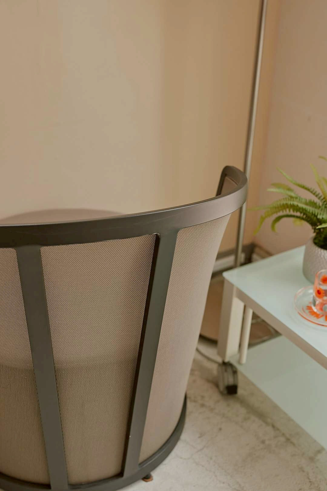 Mesh Lounge Chair