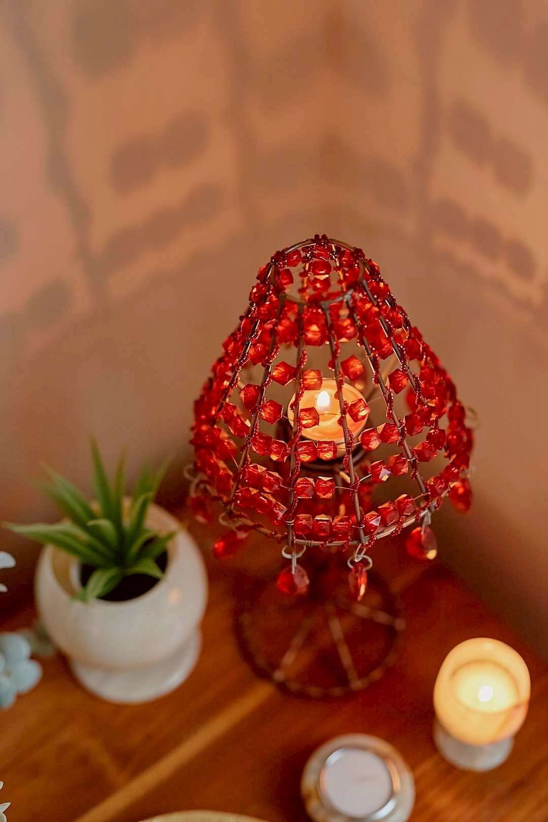 Red beads candle stand