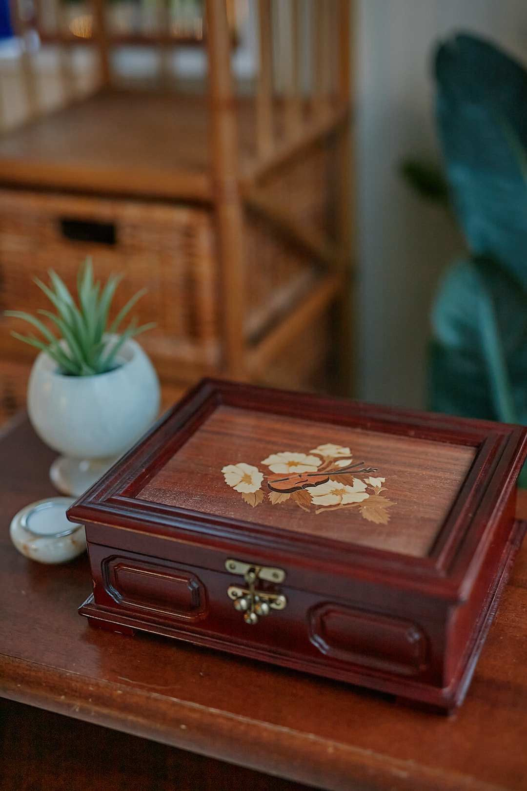 Wood Flower Jewelry Case