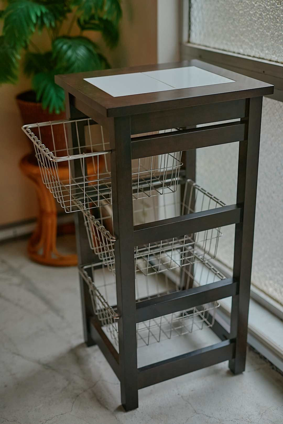 Wire Basket Tile Top Wagon