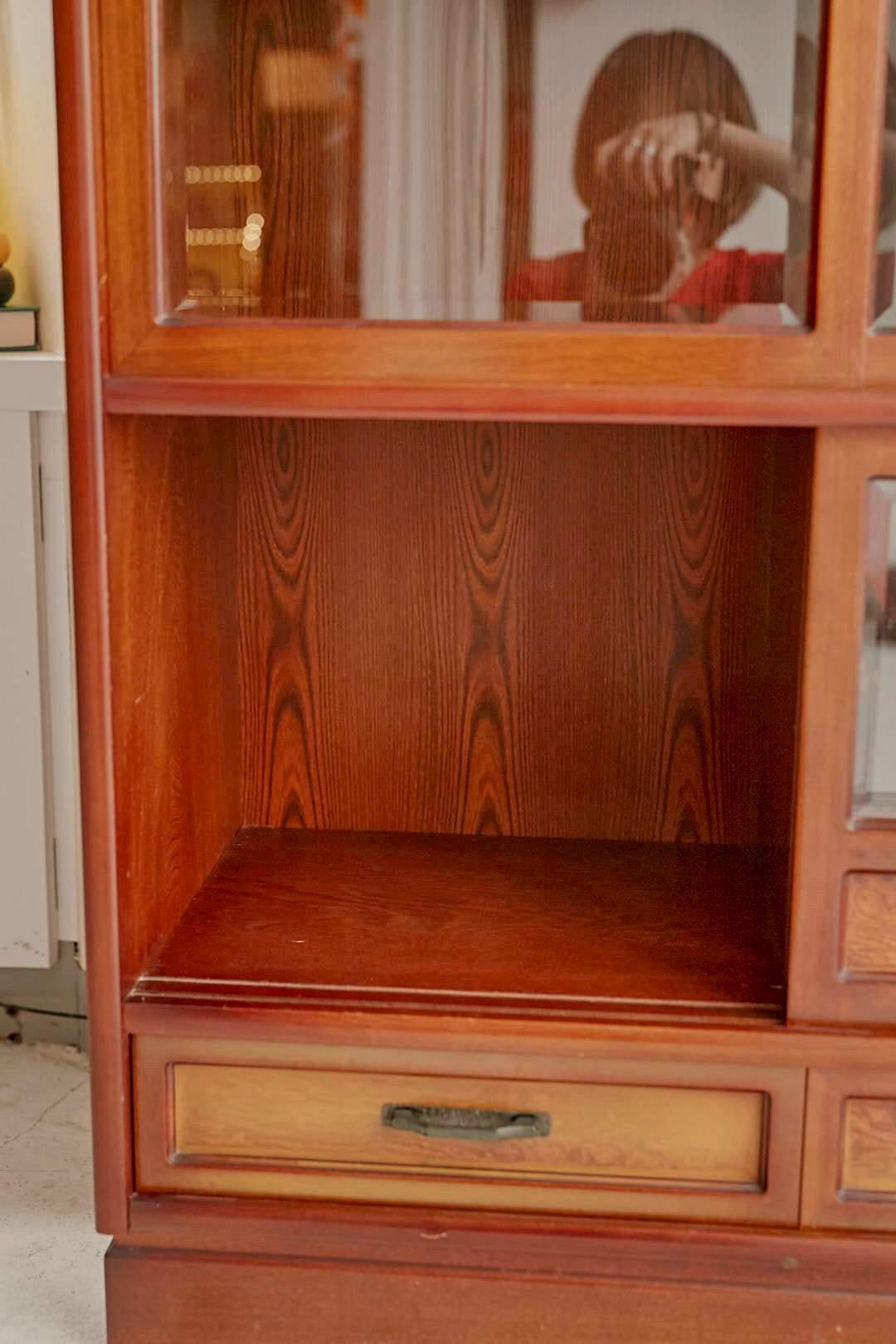 Modern cross glass cabinet