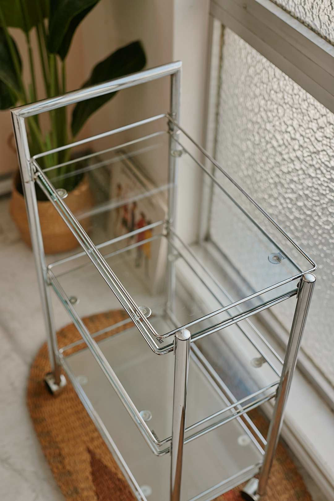 Glass shelf caster wagon