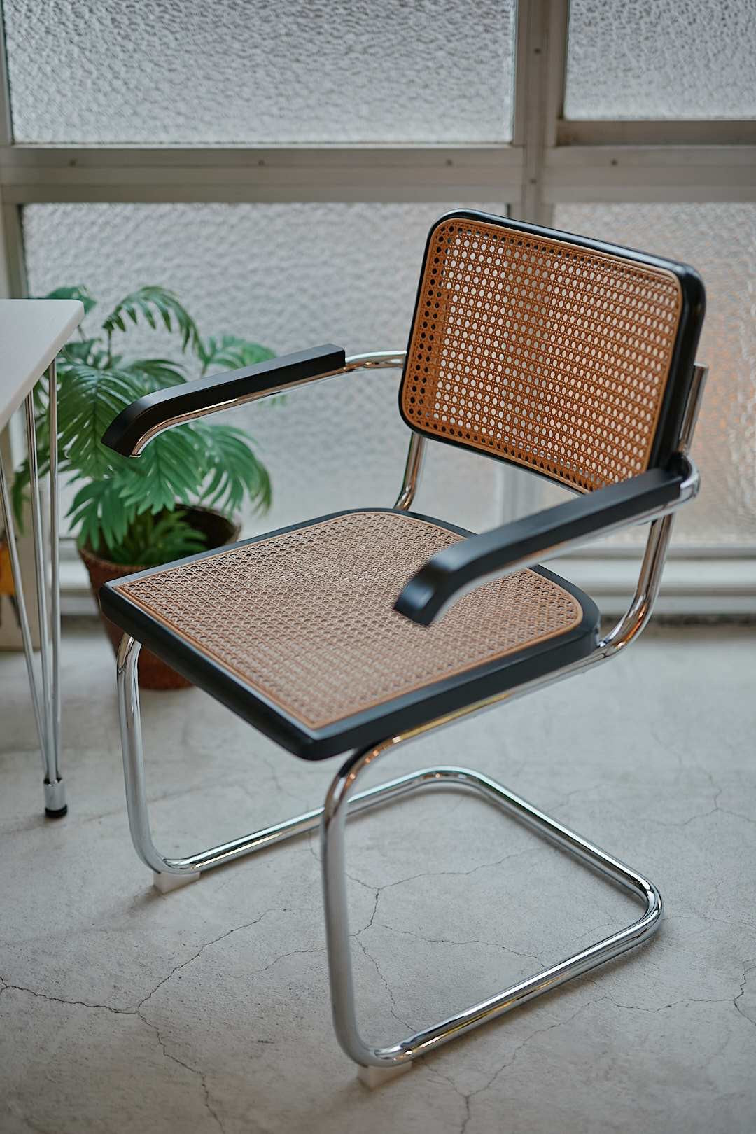 Cesca Cantilever Chair
