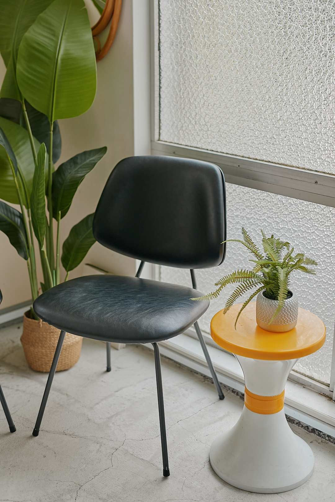 ABOCK CHAIR/black