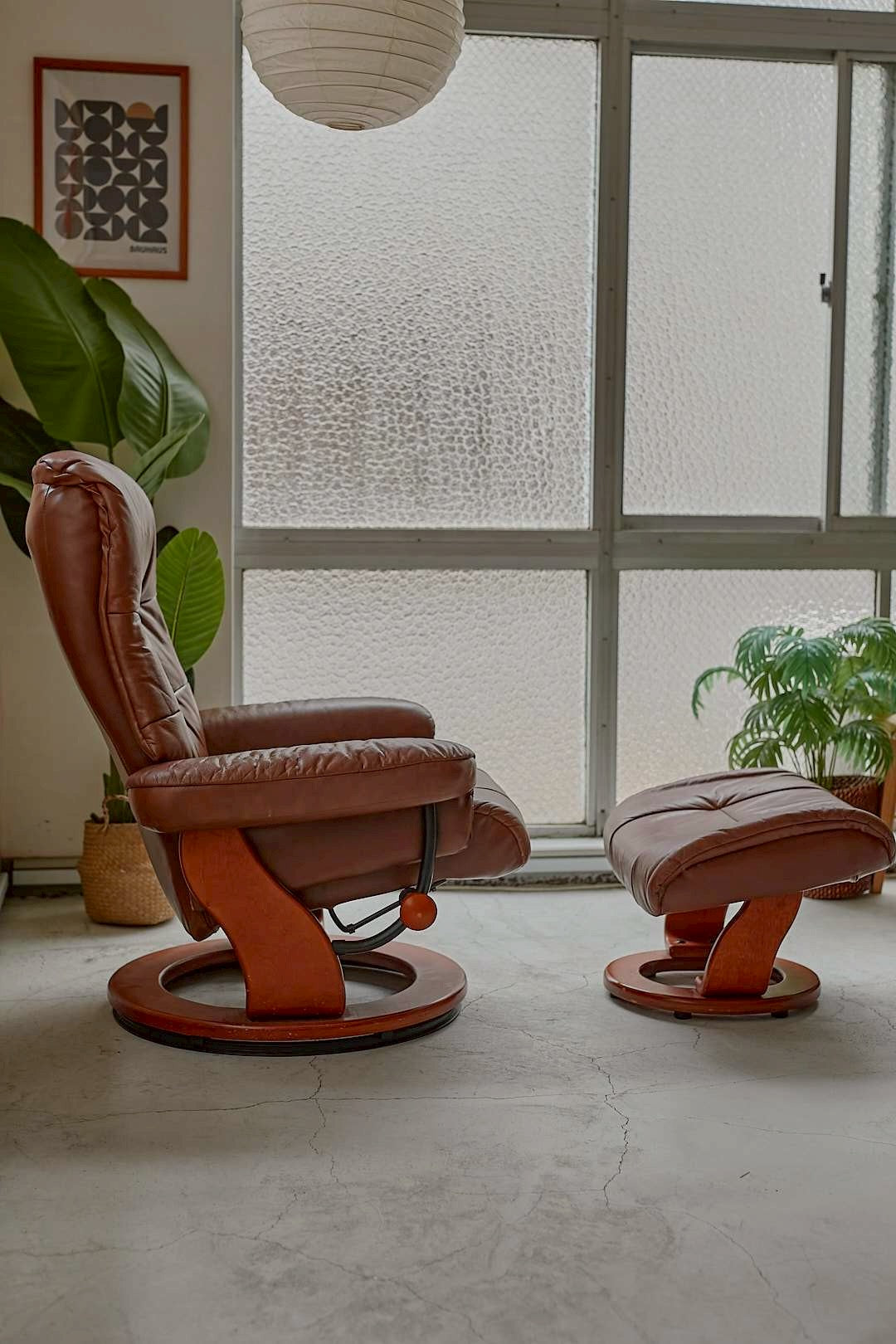 Leather Lounge Ritual