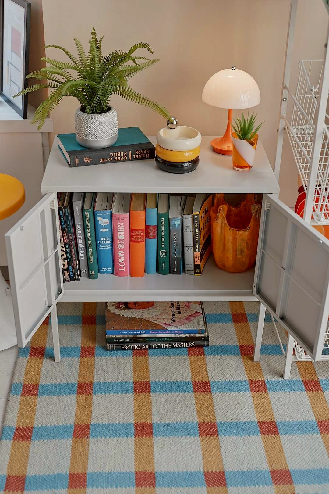 Soft Grid Cabinet