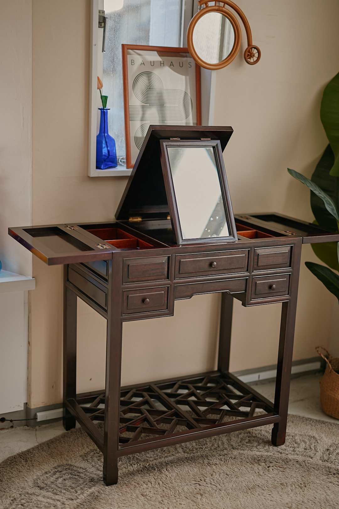 Oriental Dressing Console