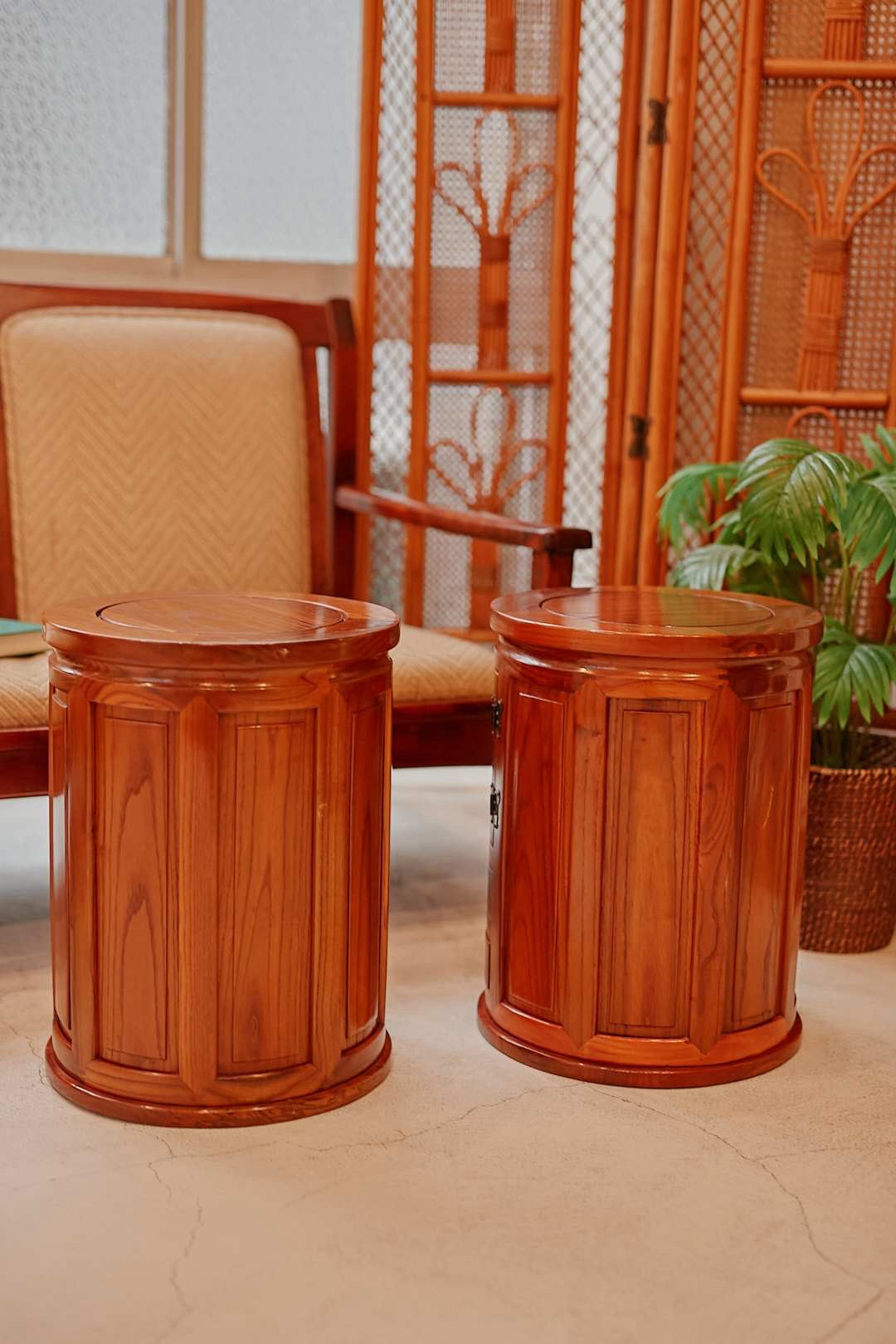 Richo Butterfly Stool