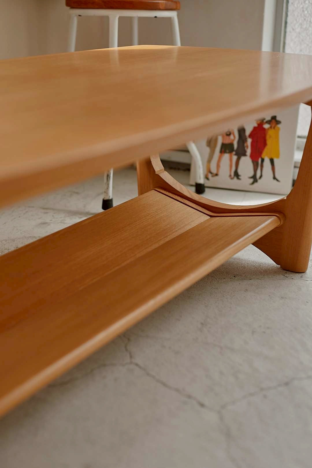 Oak Curve Low Table