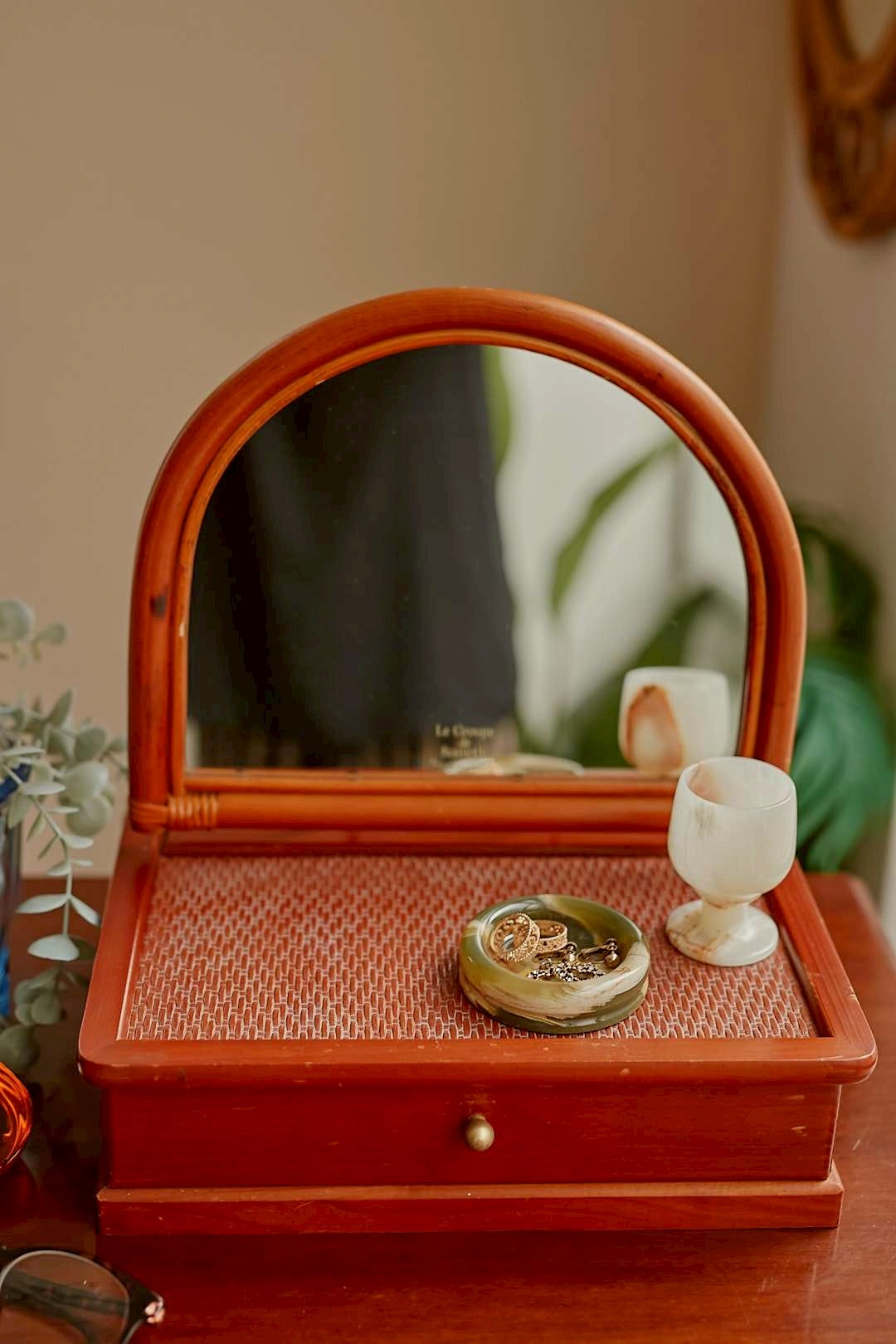 Kanebo Dresser mirror