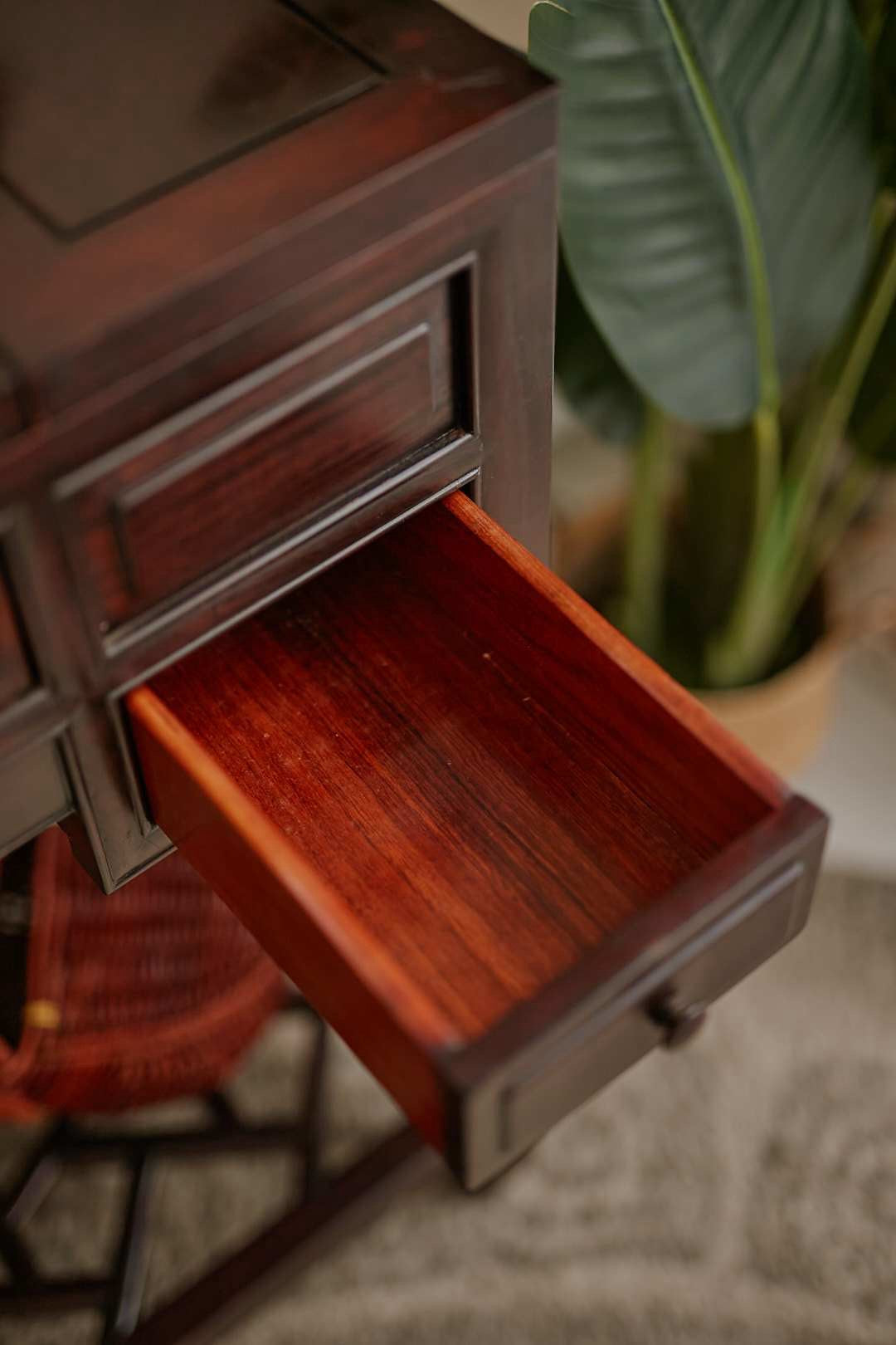 Oriental Dressing Console
