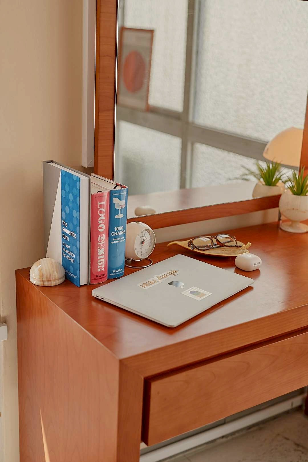Vanity Work Desk
