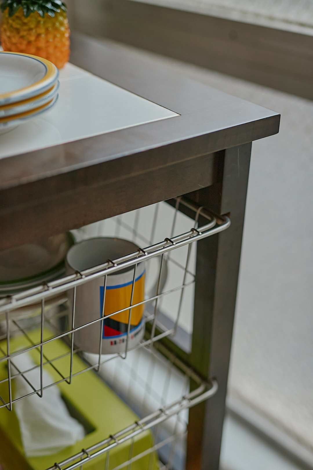 Wire Basket Tile Top Wagon