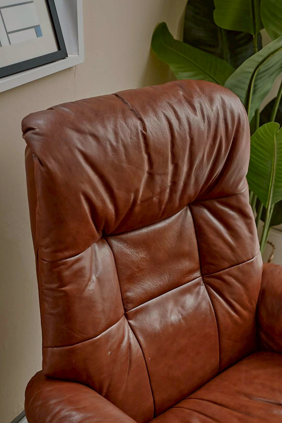 Leather Lounge Ritual