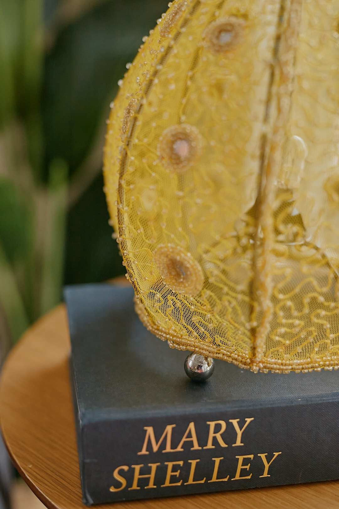 Taj Mahal Bead Lamp (yellow)