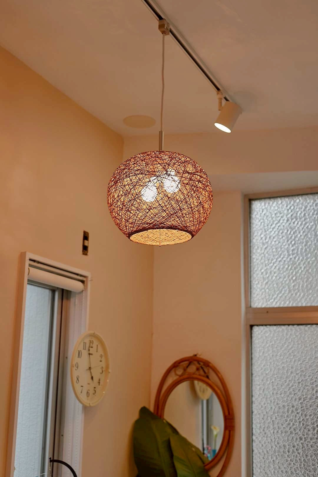 Abaca pendant light