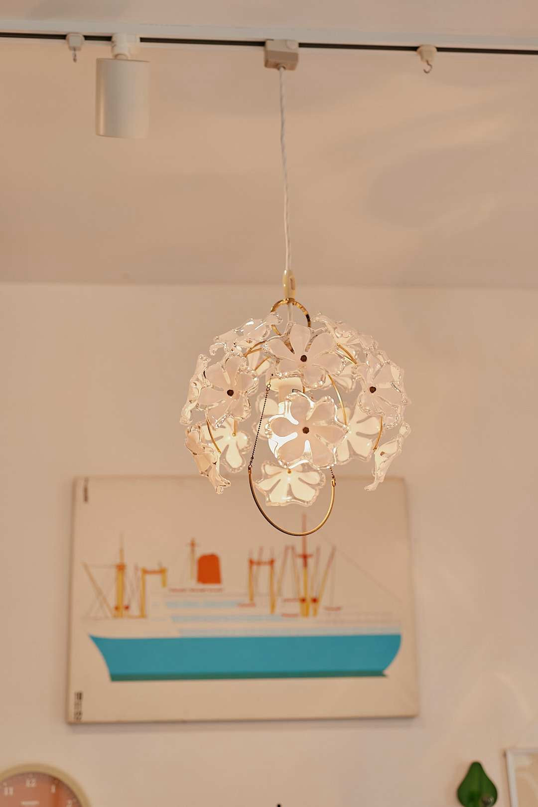 Bloom Flower Pendant Light