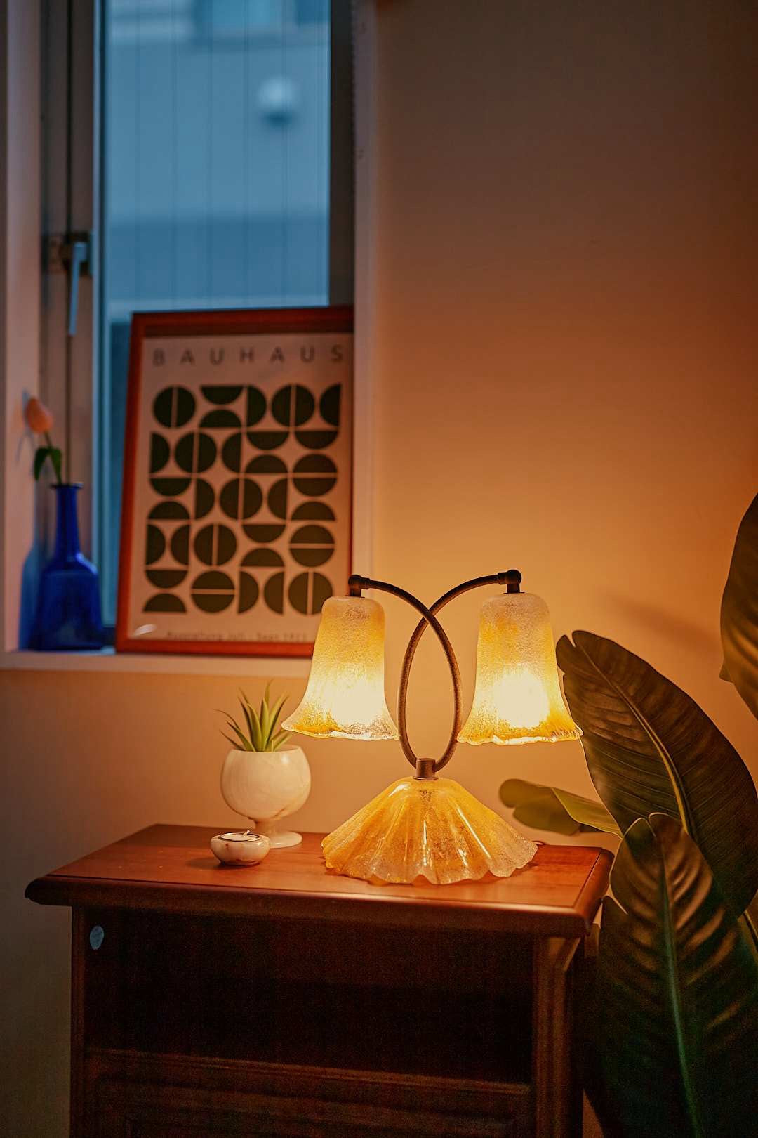 Iwata Glass

Twin Yellow Bell Lamp