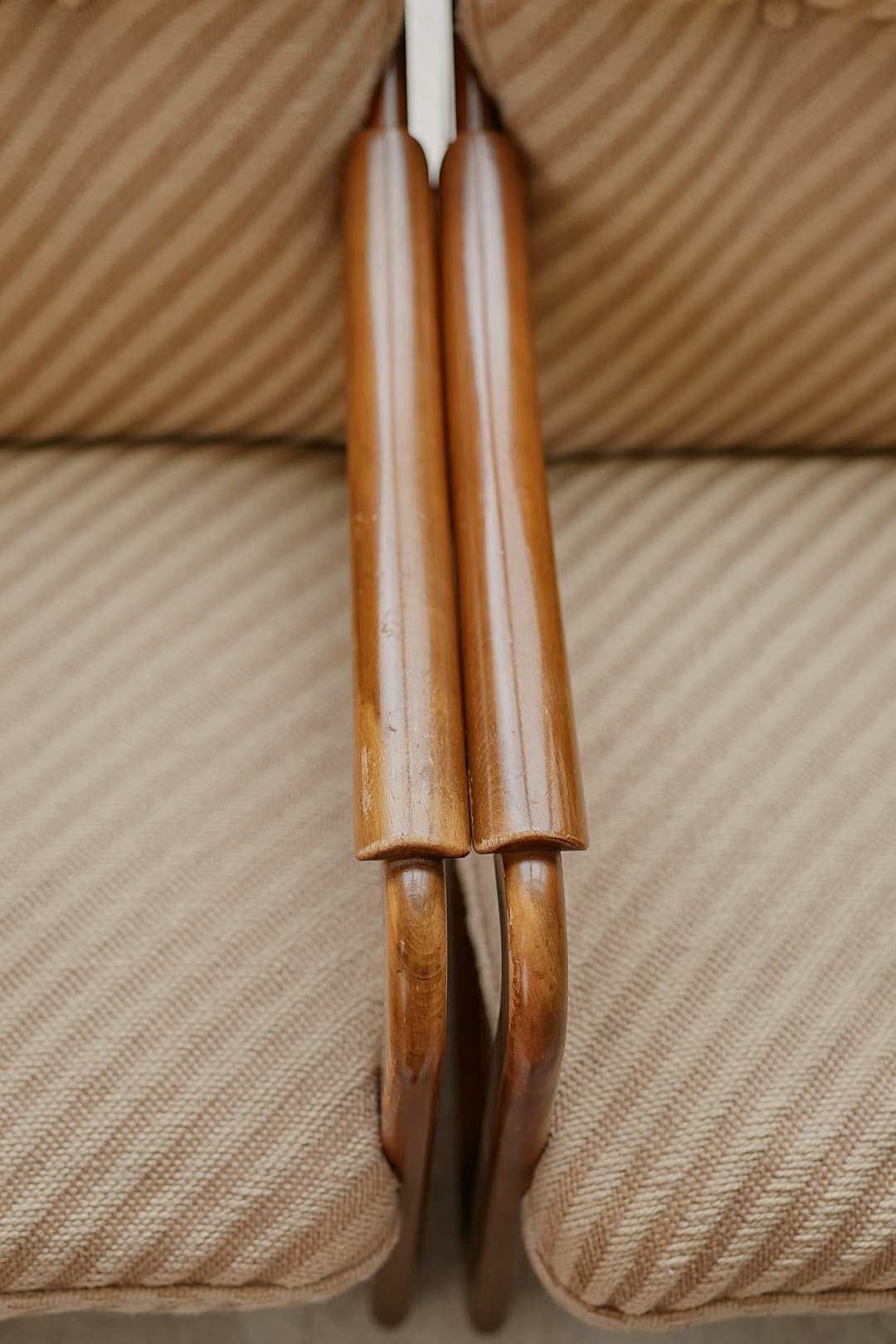 カリモク Stripe Arm Sofa
