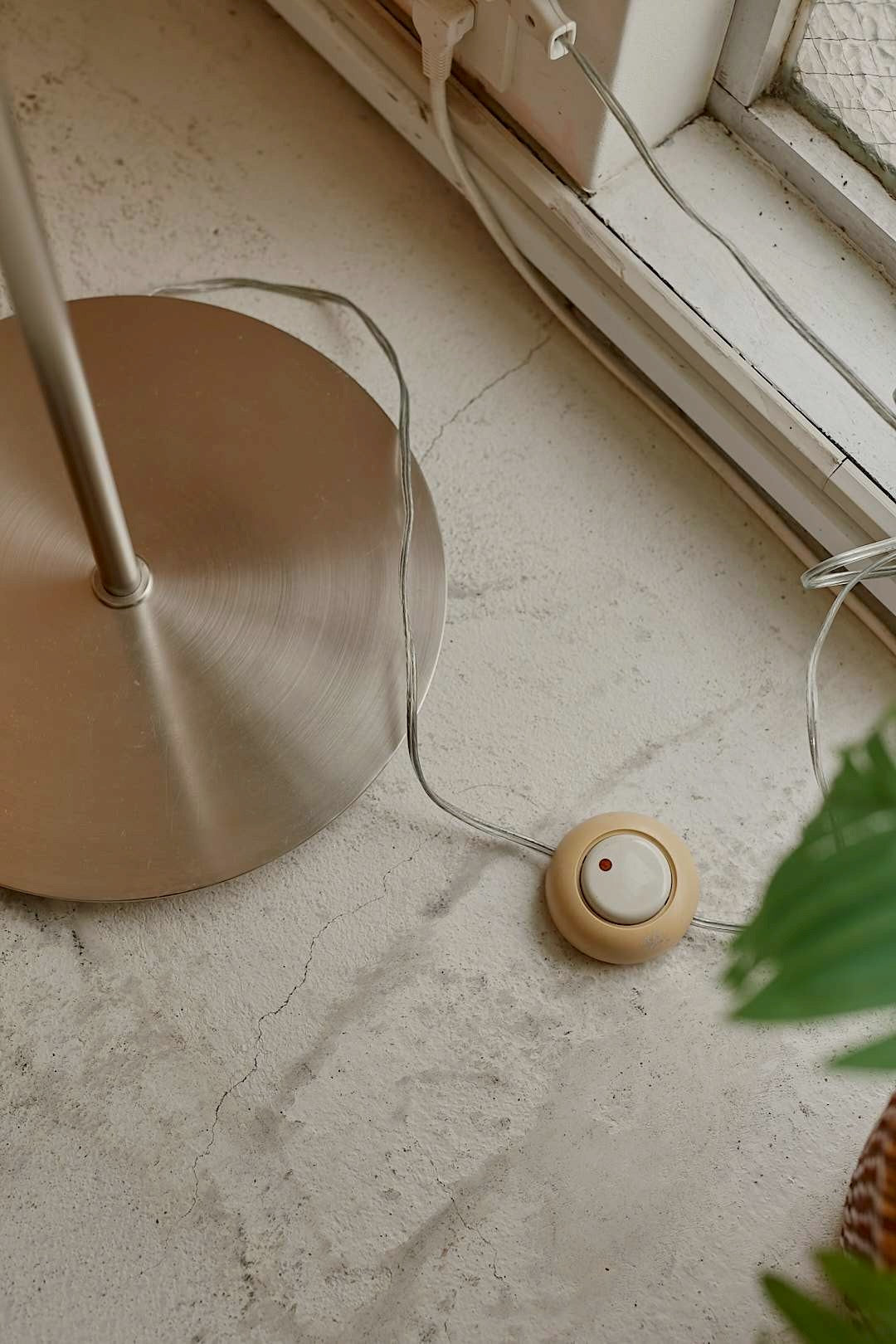 Minimal Cone Floor Lamp