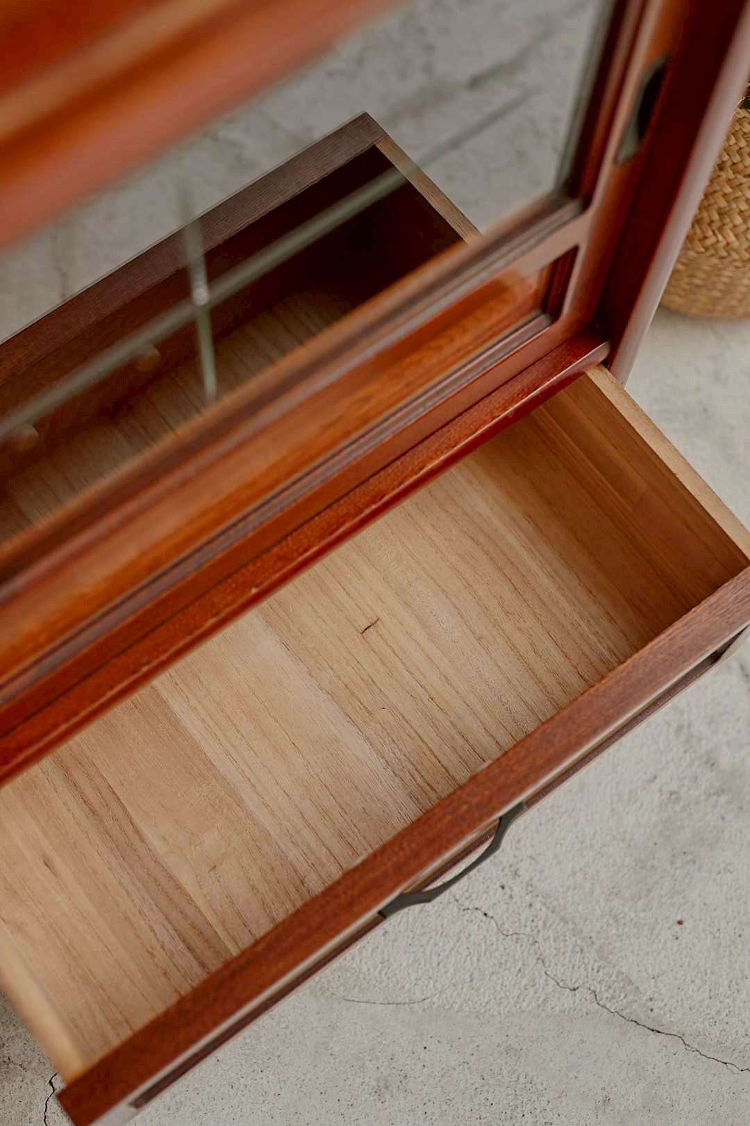 Modern cross glass cabinet
